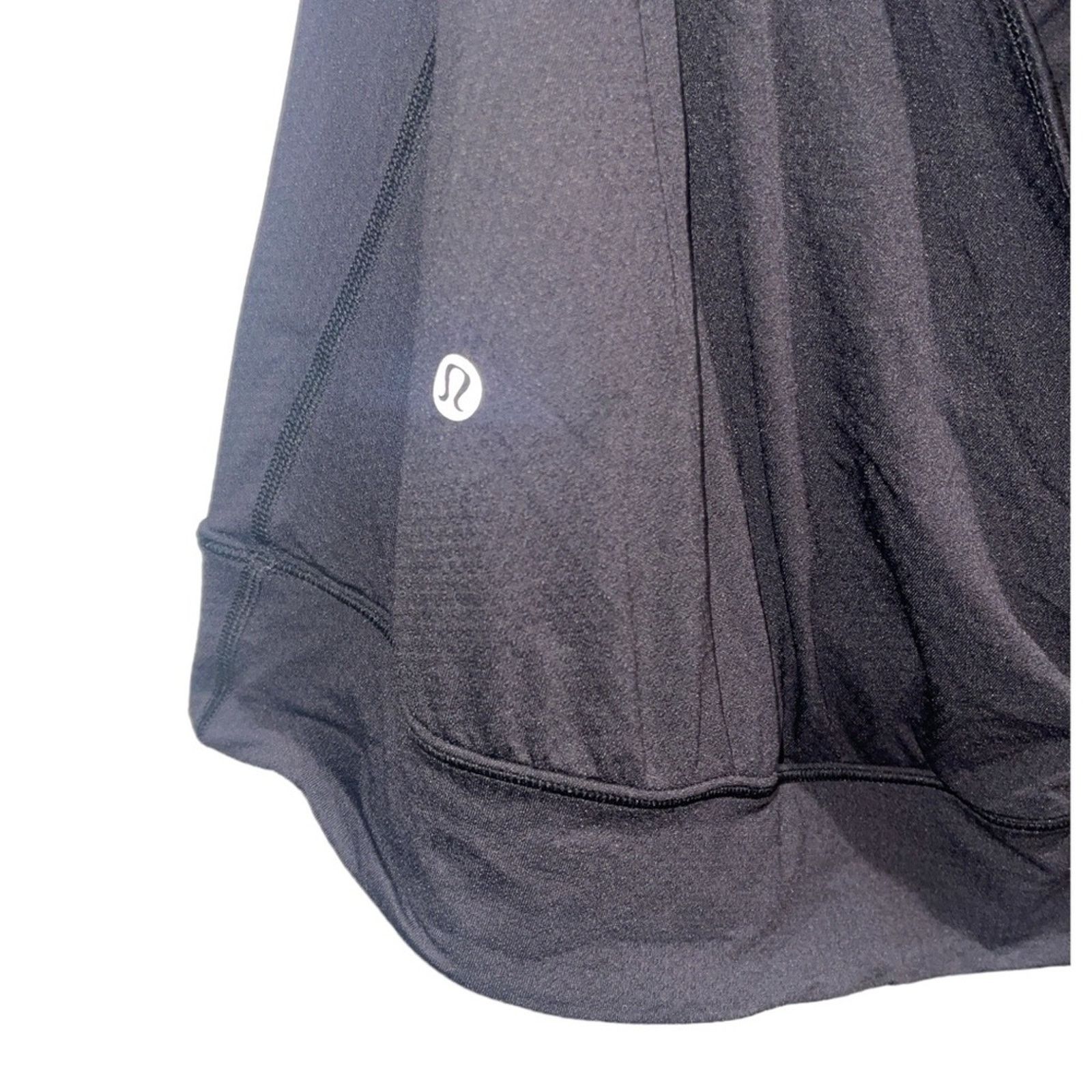 Lululemon LULULEMON W Minimalist Tank Black with Built In Bra Sz 10 Size L / US 10 / IT 46 - 7 Thumbnail