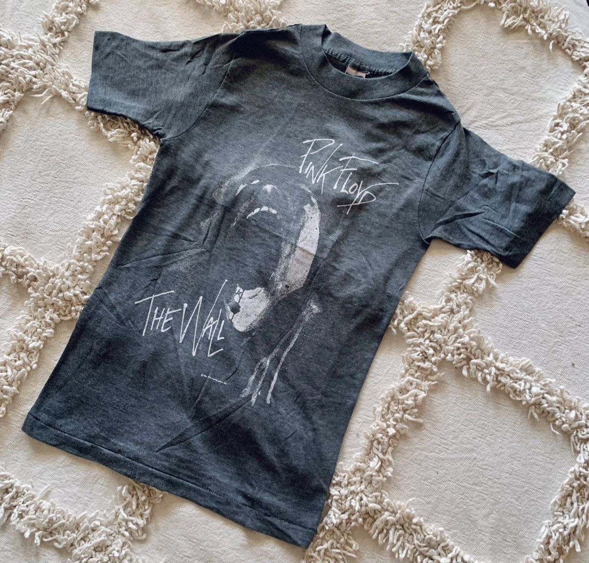 Vintage Vintage 70s 80s Pink Floyd single stitch paper thin t-shirt Size US XS / EU 42 / 0 - 1 Thumbnail