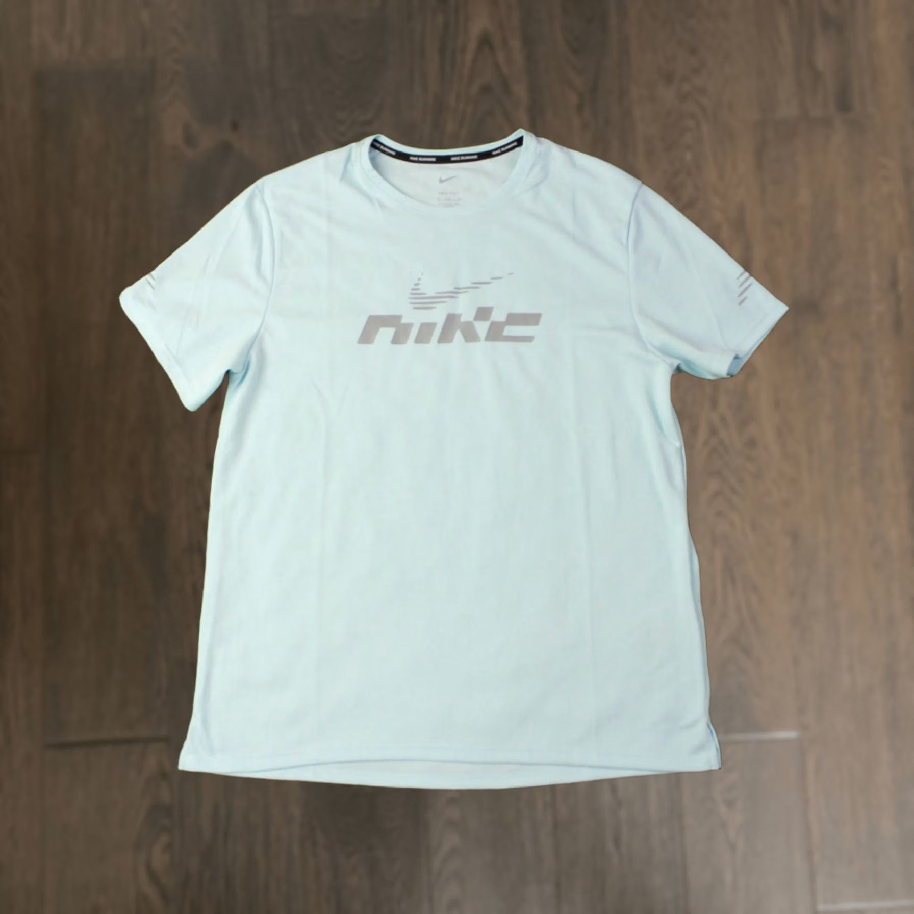 Nike NIKE RUNNING Miler T-Shirt Mens Adult M Blue 2025 Nike Dri-FIT Jersey Short Sleeve Training Shirt Size US M / EU 48-50 / 2 - 1 Thumbnail