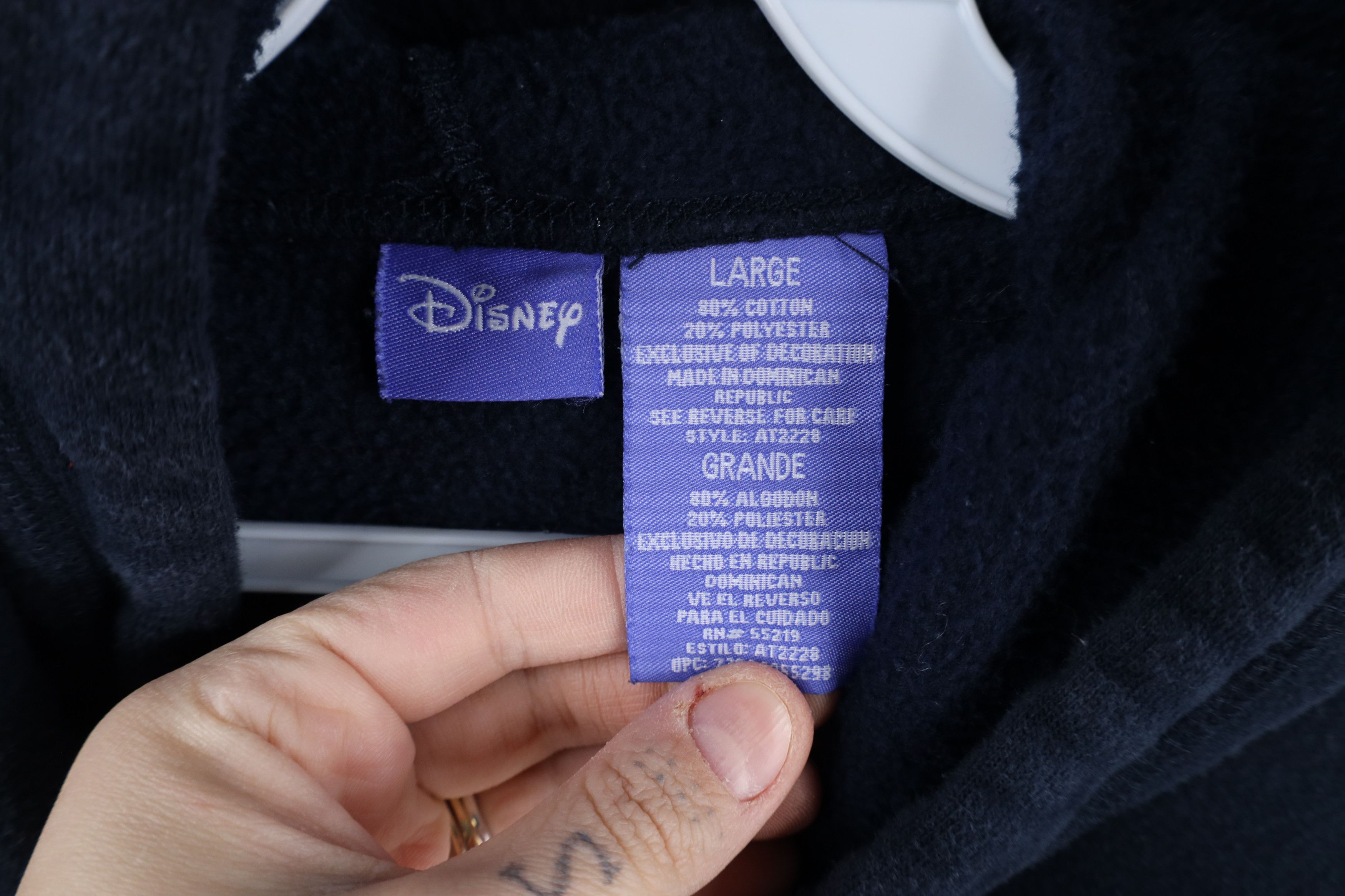 Disney × Vintage Vintage Disney Spell Out Winnie the Pooh Hoodie Sweatshirt Size L / US 10 / IT 46 - 9 Thumbnail
