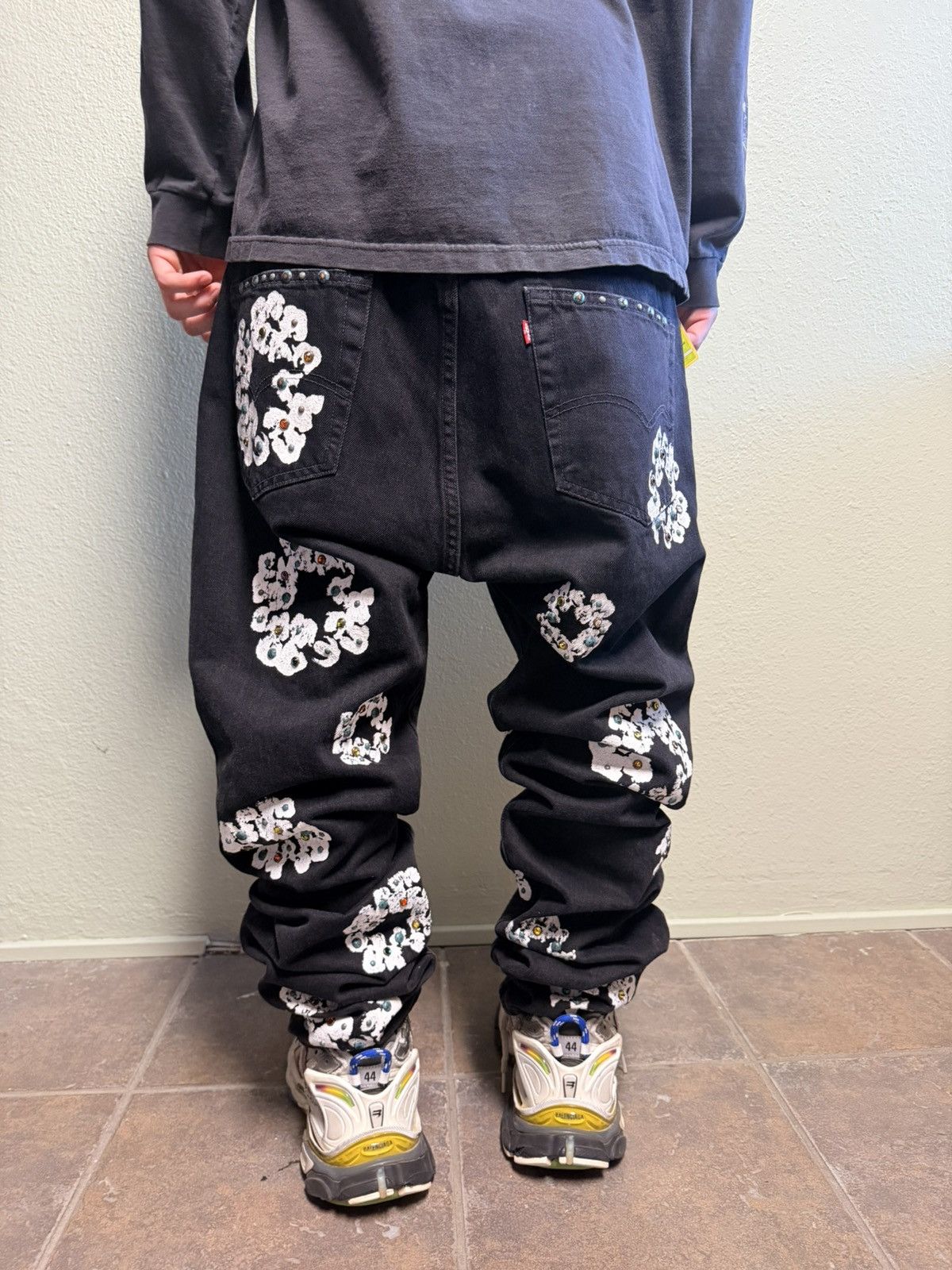DENIM TEARS Denim Tears Flower Jeans Size US 36 / EU 52 - 2 Thumbnail