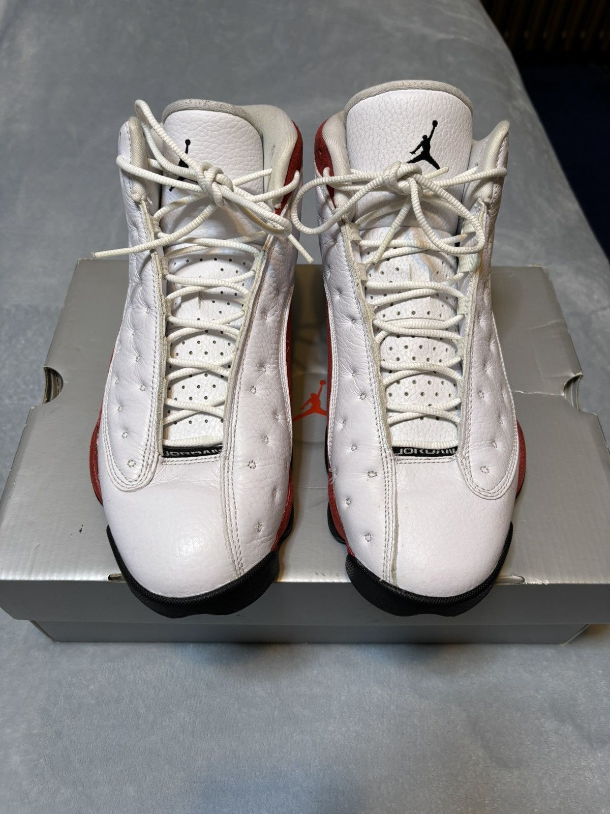 Jordan Brand Jordan 13 Retro Chicago 2017 Size 10 Size US 10 / EU 43 - 2 Thumbnail
