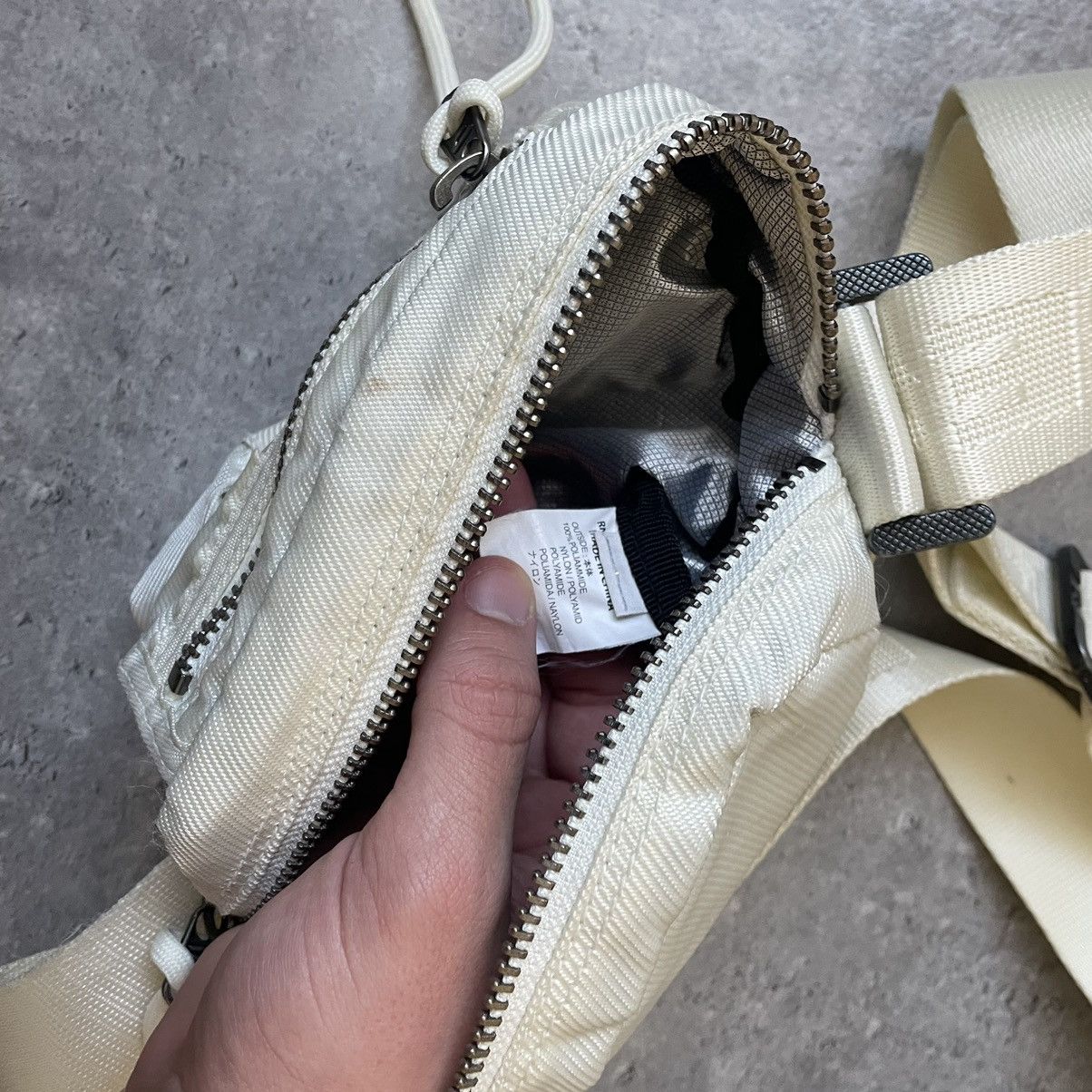 Diesel × Vintage Vintage Begie Diesel Shoulder/Crossbody Bag Size ONE SIZE - 7 Thumbnail