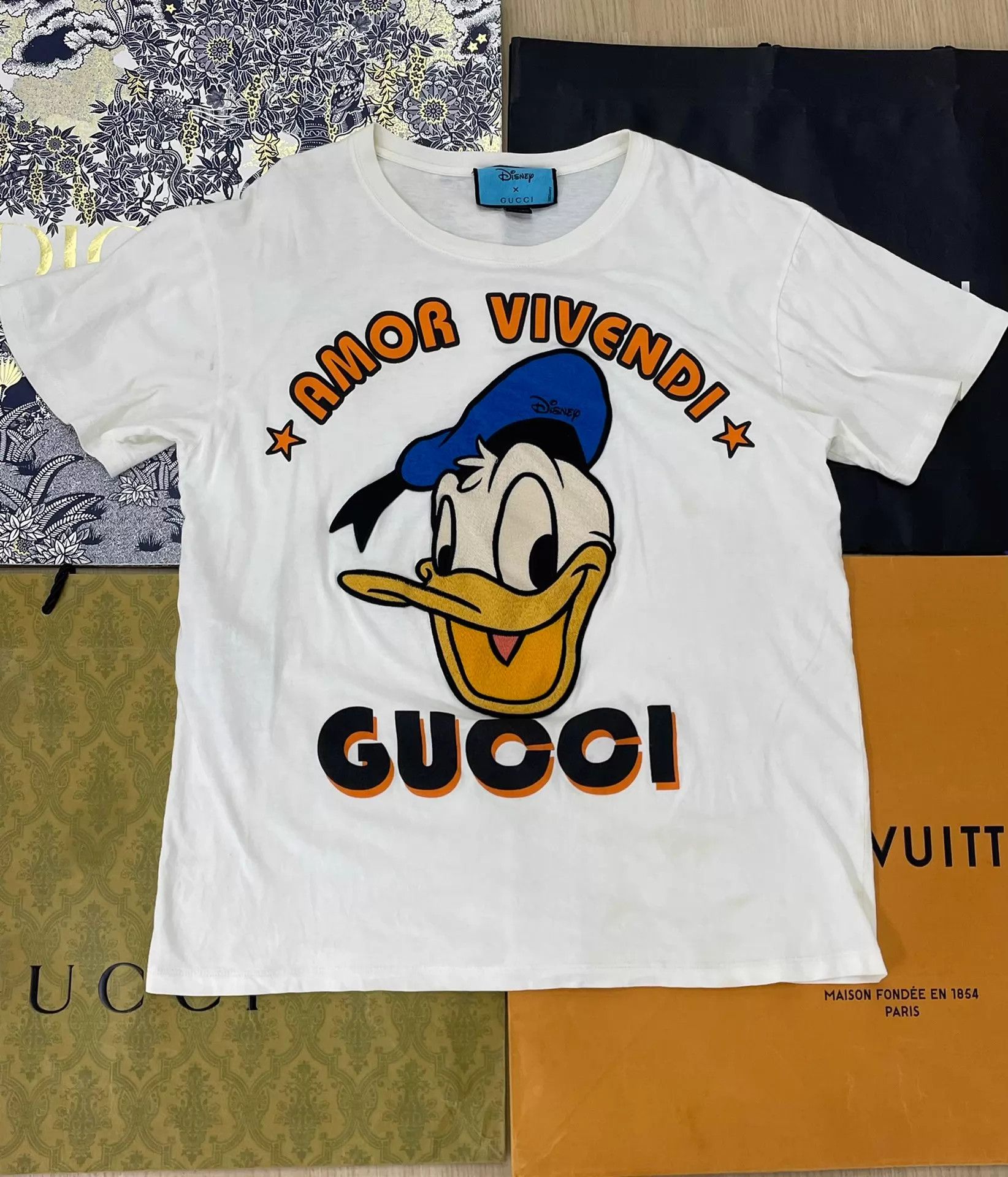 Gucci Gucci x Disney Donald Duck Playful Short Sleeve T-Shirt S Size US S / EU 44-46 / 1 - 1 Thumbnail