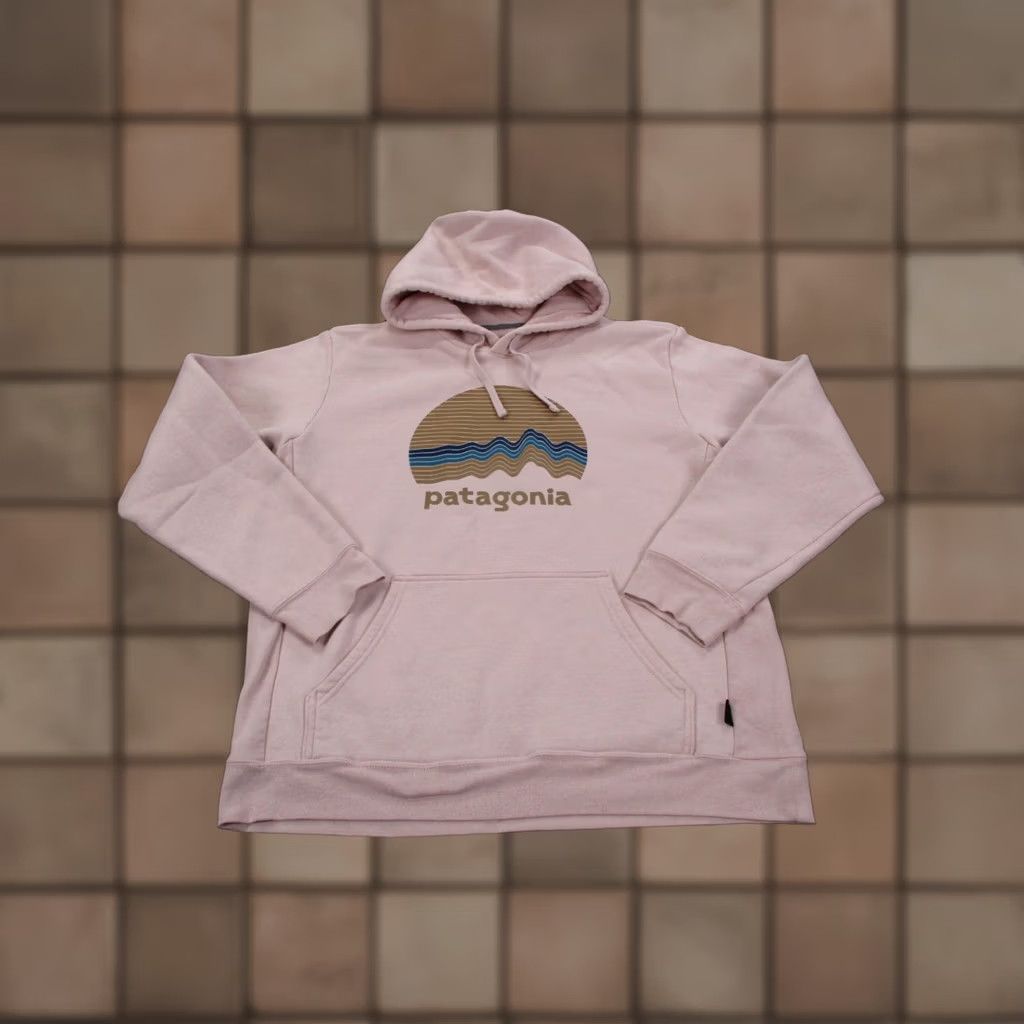 Patagonia Patagonia Hoodie Sweatshirt Women XL Pink Relaxed Pullover Hooded Pockets Thermal Sweater Shirt Size XL / US 12-14 / IT 48-50 - 1 Thumbnail