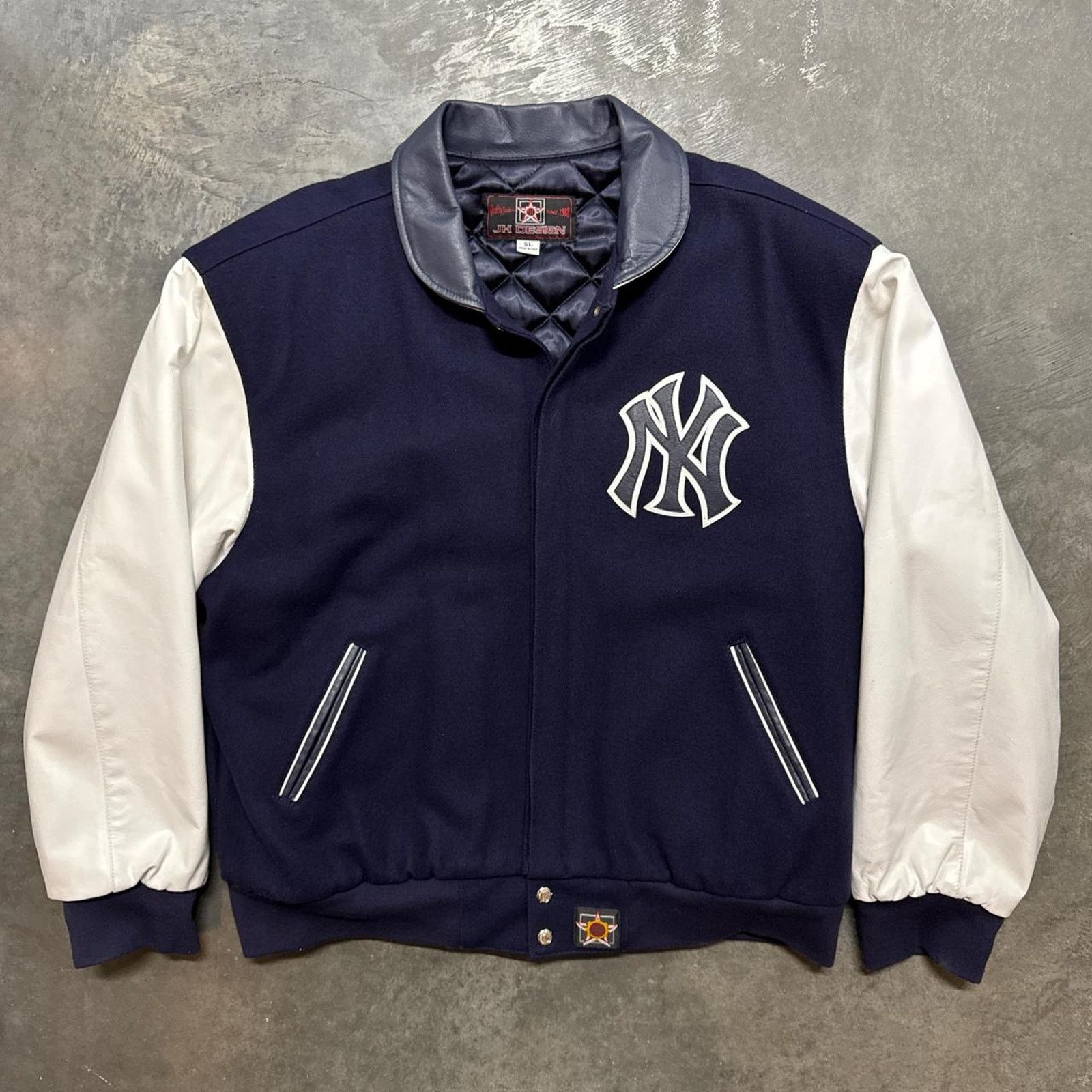 Vintage Vintage 90s JH Design New York Yankees MLB Leather Jacket Size US XL / EU 56 / 4 - 1 Thumbnail