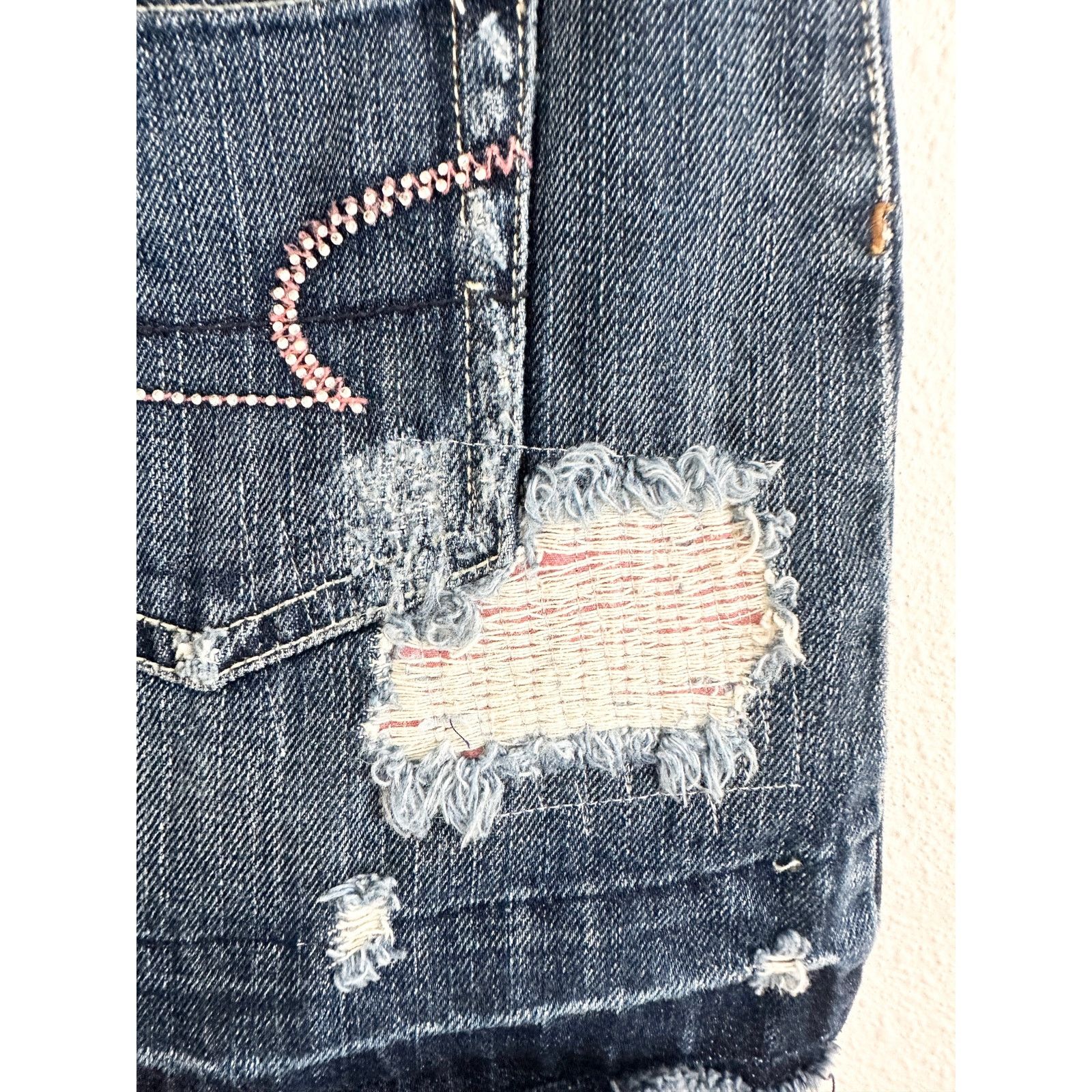 American Eagle Outfitters Y2K American Eagle Distressed Micro Miniskirt size 2 Size 27" / US 4 / IT 40 - 14 Thumbnail