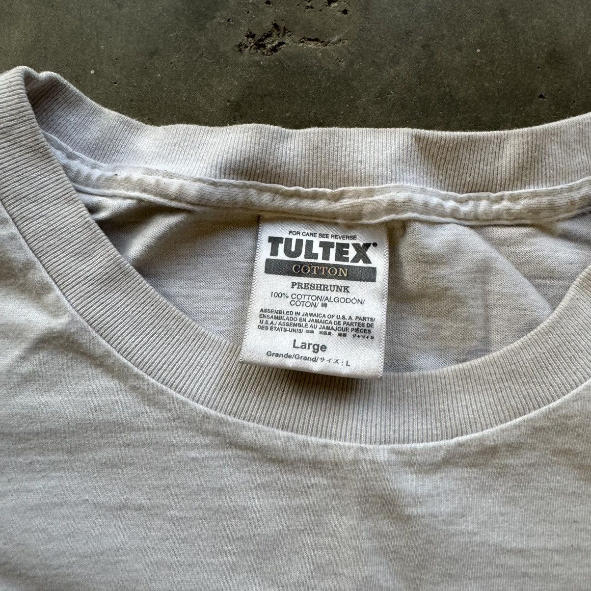 Apple Apple Tshirt Size US L / EU 52-54 / 3 - 2 Thumbnail