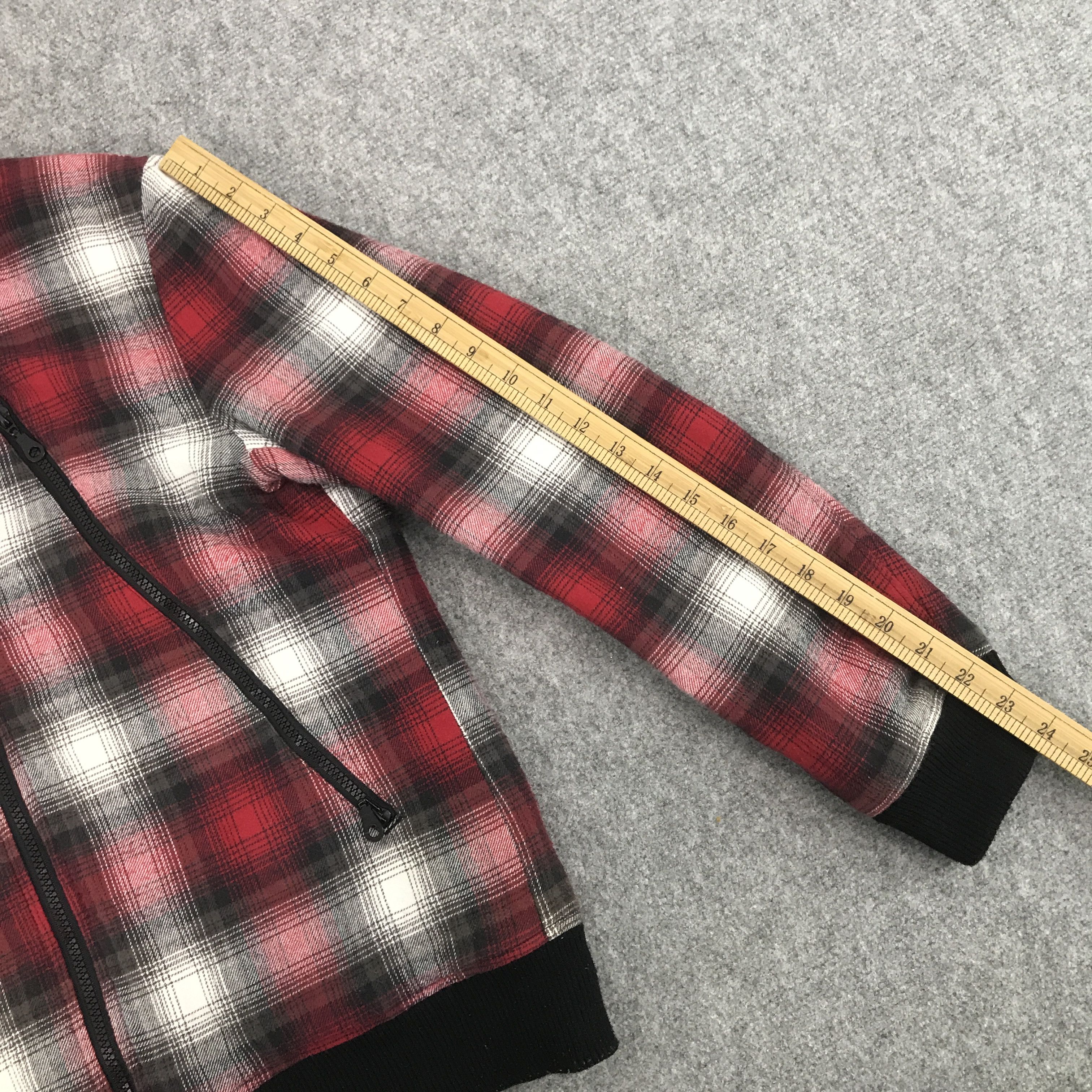 In The Attic × Vintage Rare in the attic flanner zipper jacket design hoodie Size US L / EU 52-54 / 3 - 6 Thumbnail