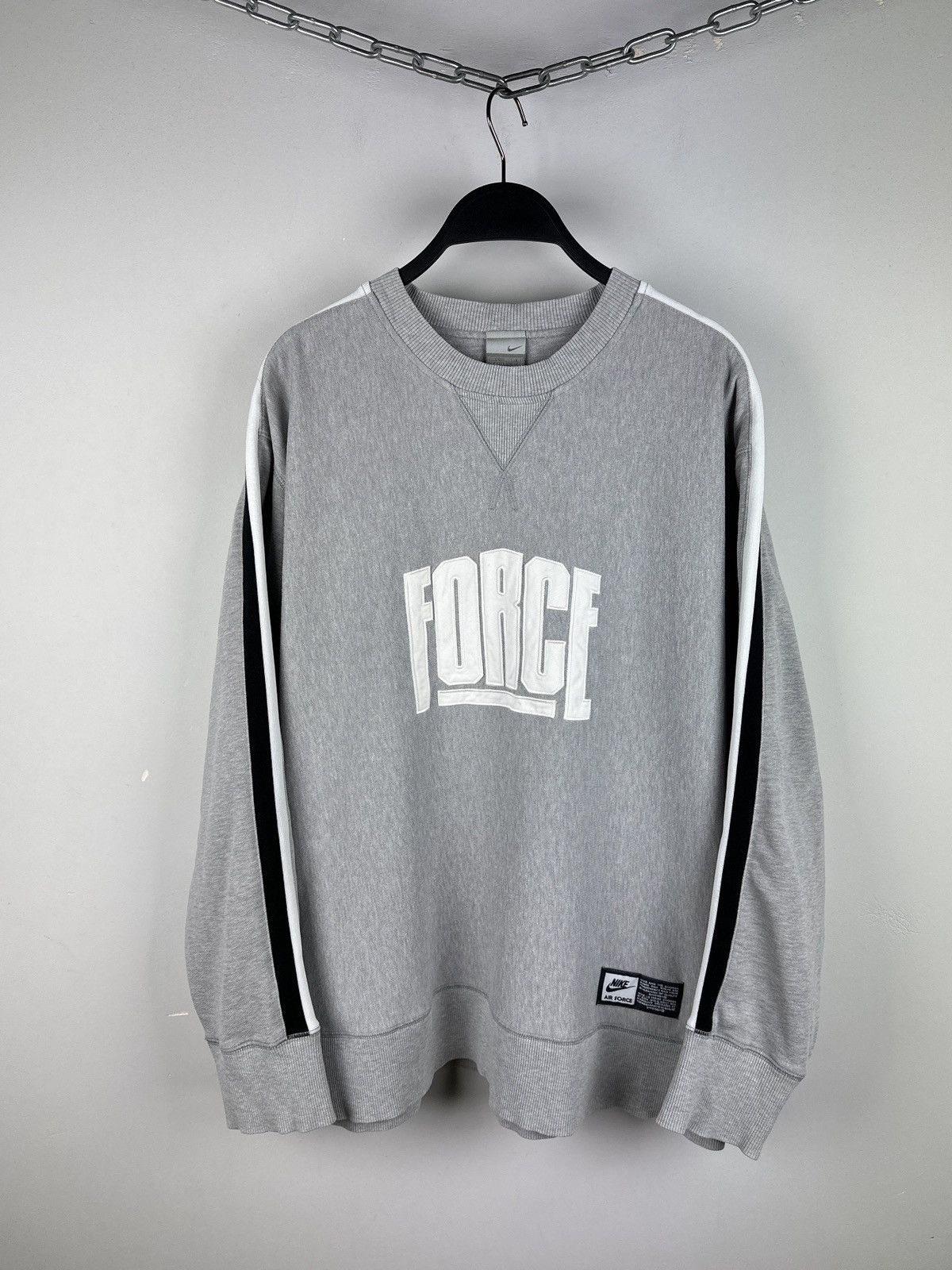 Nike × Vintage Vintage Y2K Nike Air Force Big Logo Baggy Sweatshirt Grey Size US L / EU 52-54 / 3 - 1 Thumbnail