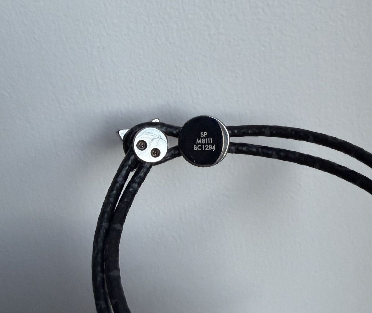 Louis Vuitton Like-New Louis Vuitton Catch It Monogram Heritage Bracelet Size ONE SIZE - 3 Thumbnail