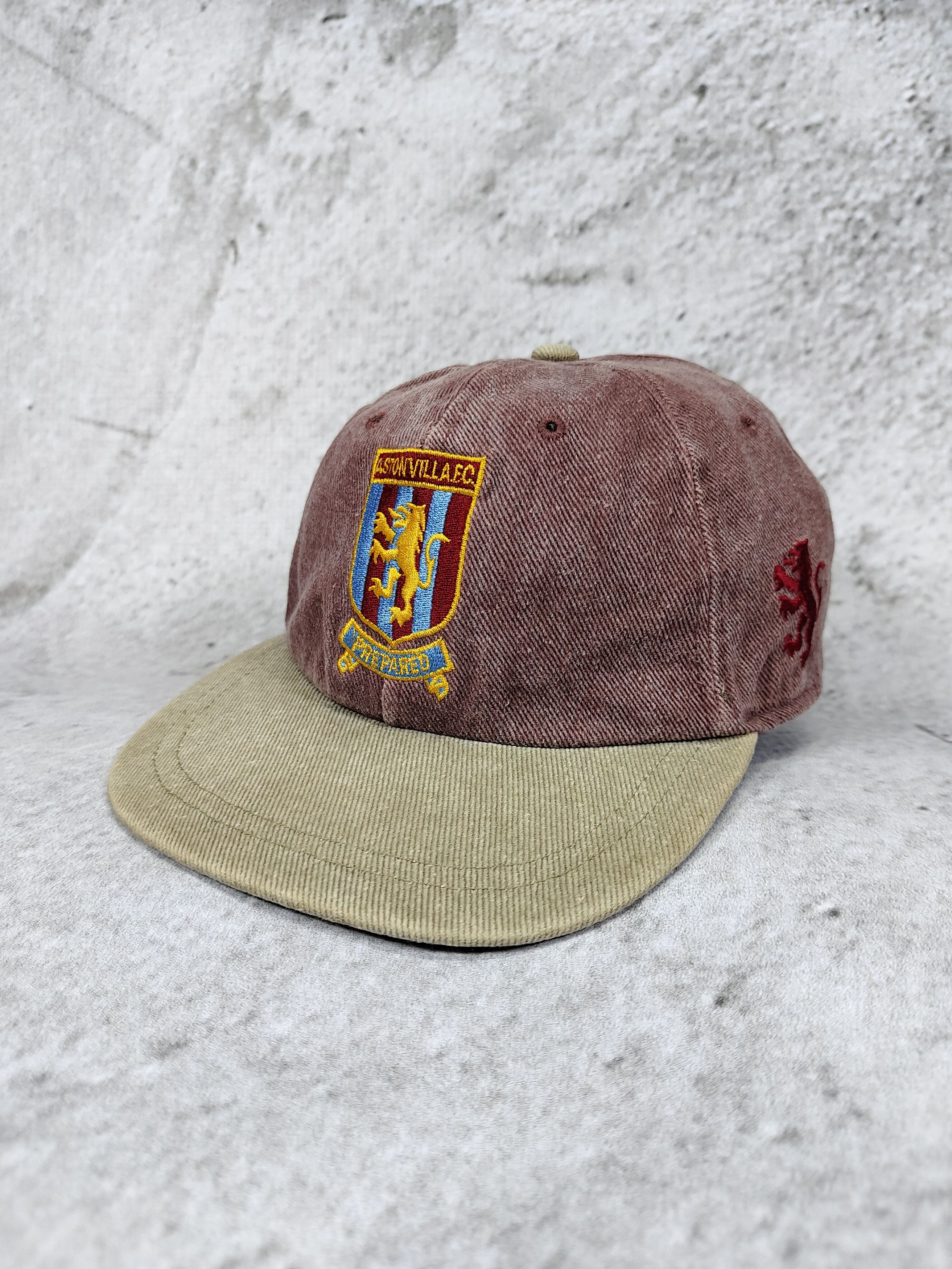 Vintage 90s Aston Villa⚽ Official Embroidered Club Crest Lion Logo Size ONE SIZE - 1 Thumbnail