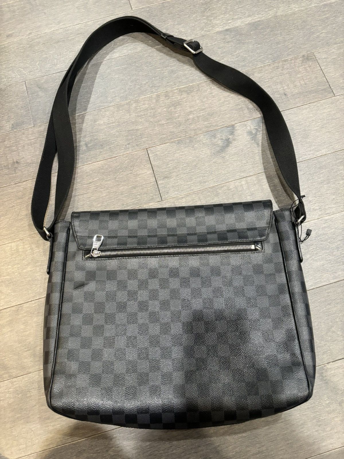 Louis Vuitton Louis Vuitton Black Daimler Messenger Bag Size ONE SIZE - 2 Thumbnail