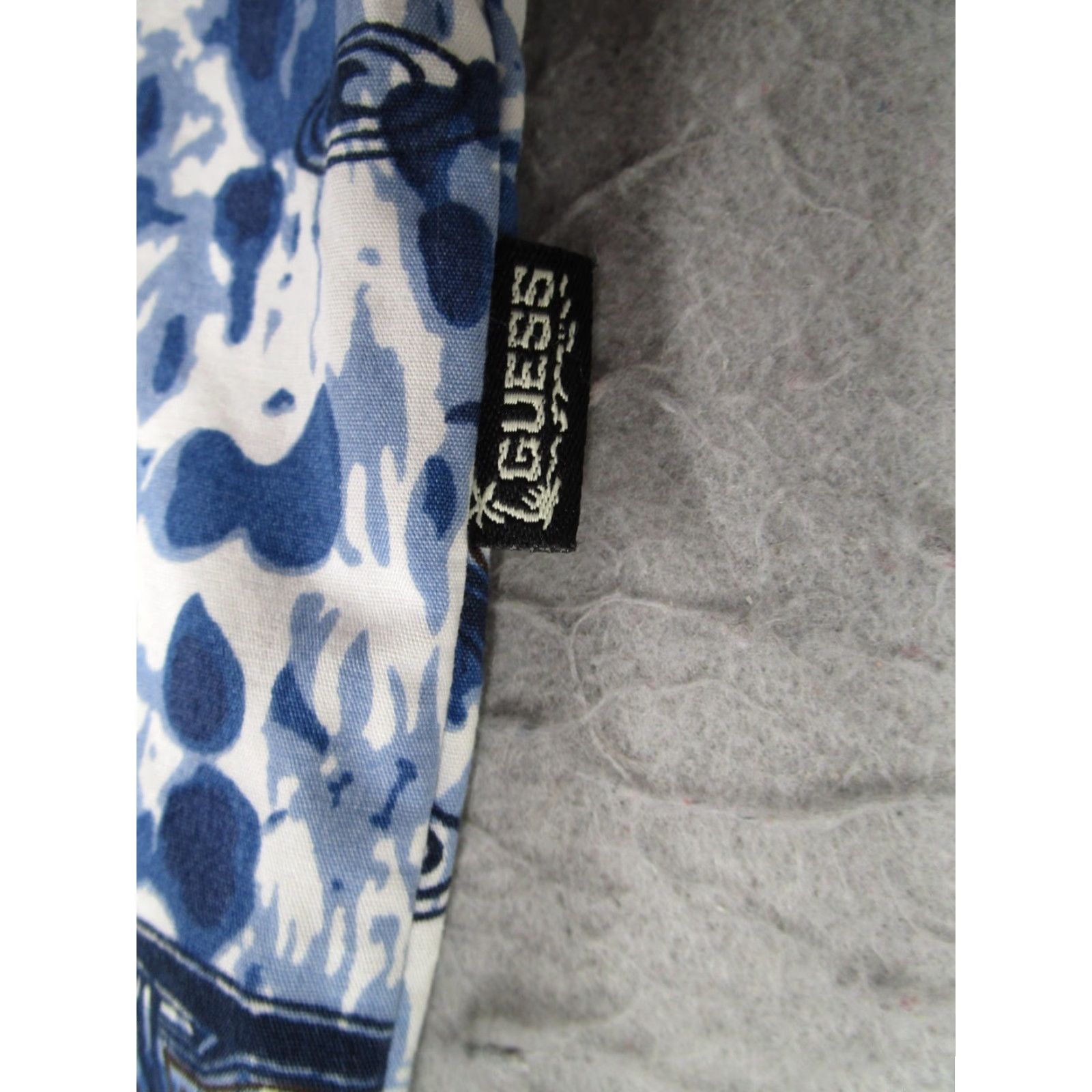 Guess VINTAGE GUESS Island Soul Shirt Mens M Blue Hawaiian Graphic Print 90s Cotton Button-Up Short Sleeve Tropical Size US M / EU 48-50 / 2 - 4 Thumbnail