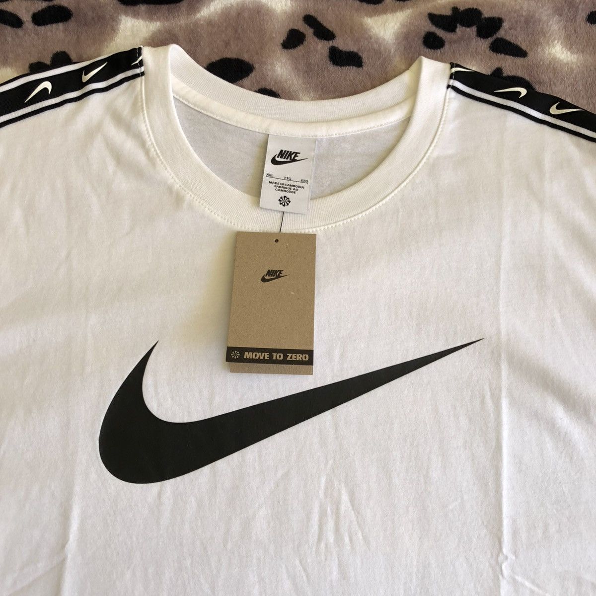 Nike Nike Sportwear Mens Homme T-shirt Size US XXL / EU 58 / 5 - 3 Thumbnail