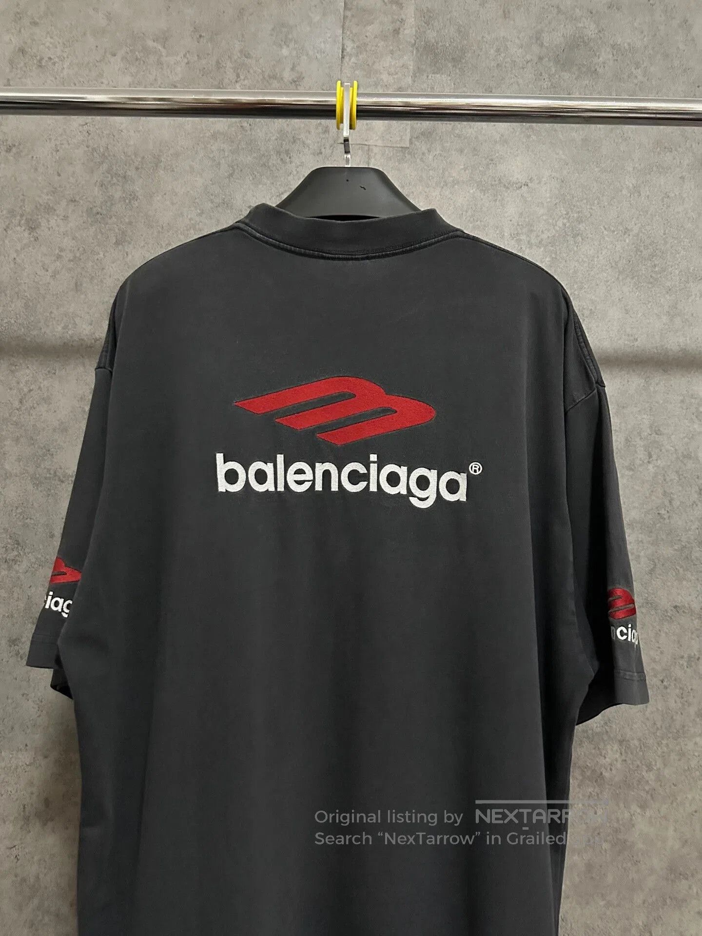 Balenciaga balenciaga black red short sleeve t-shirt. Size US M / EU 48-50 / 2 - 5 Thumbnail