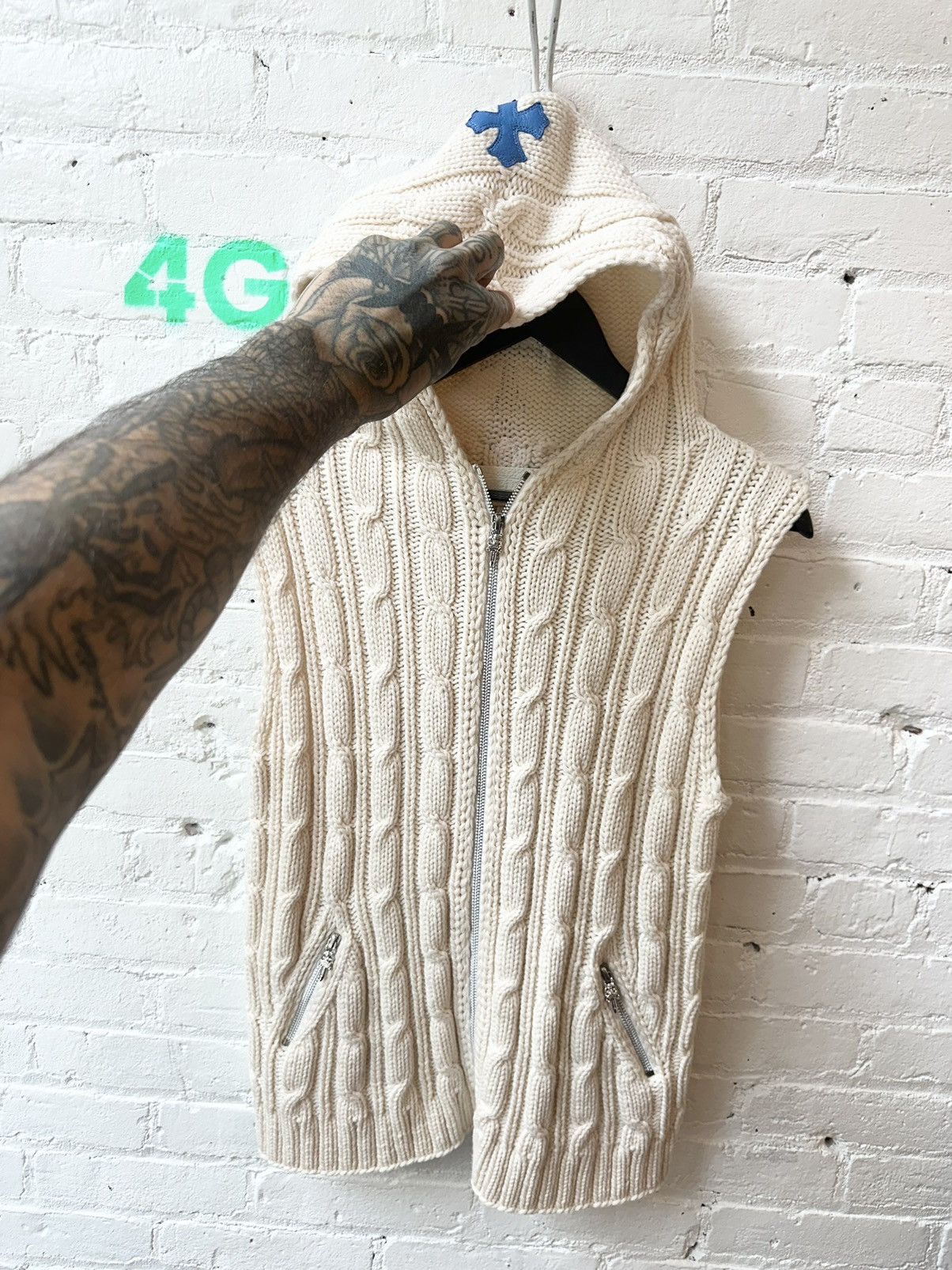 Chrome Hearts CHROME HEARTS 1:1 CROSS SPINE HOODIE WHITE CASHMERE VEST Size US M / EU 48-50 / 2 - 4 Thumbnail