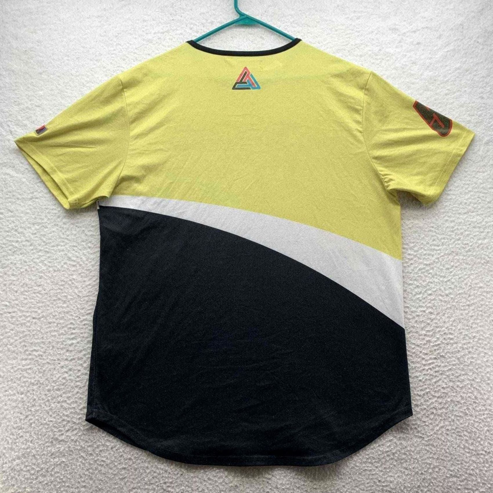 Black Pyramid Black Pyramid T-Shirt Mens XL 5 Car Racing Graphic Yellow White Black Colorblock Size US XL / EU 56 / 4 - 5 Thumbnail