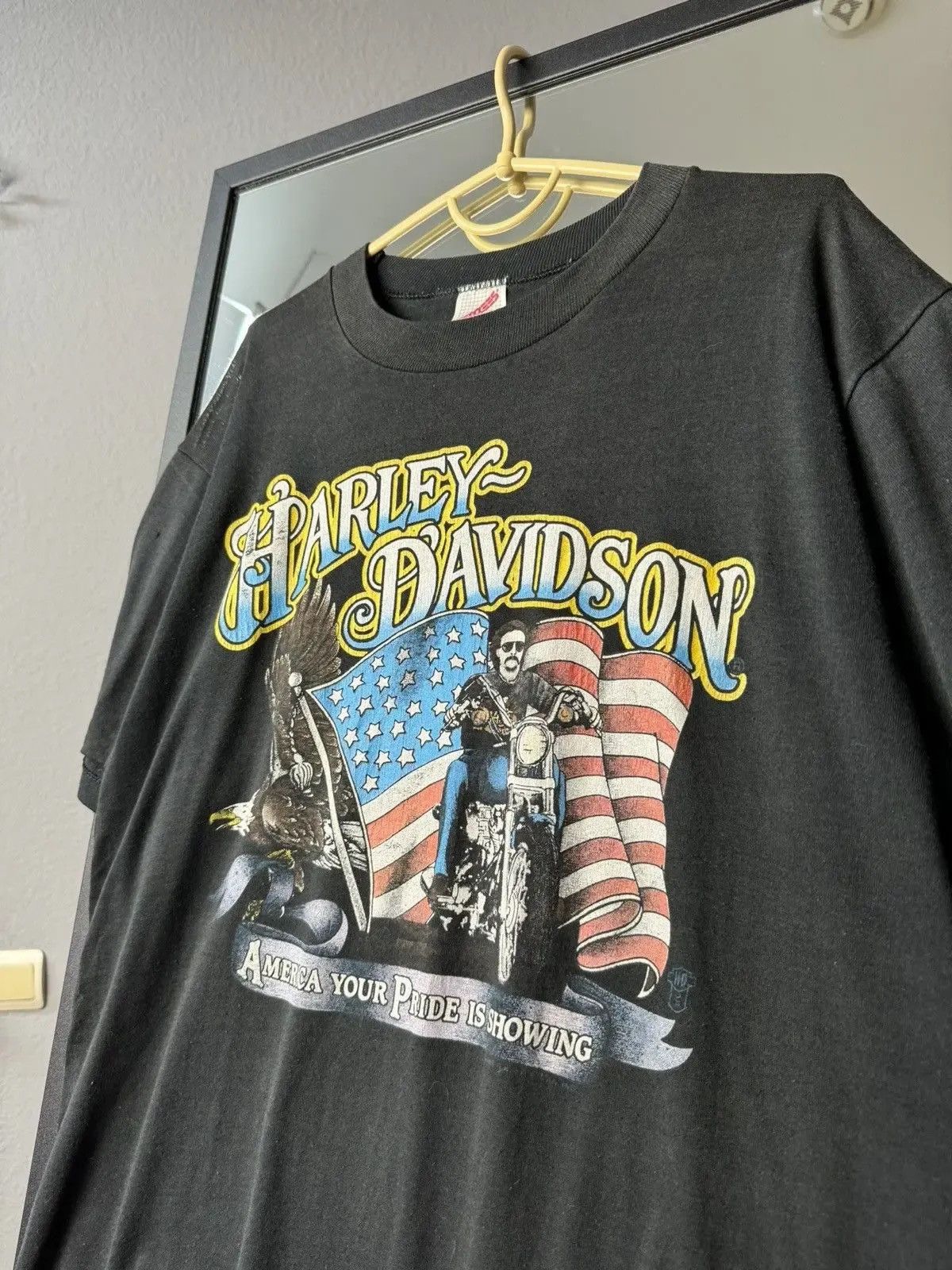Harley Davidson SALE💣💣 😱VINTAGE 1984 FADED HARLEY LIGHTNING LOGO TEE SHIRT Size US M / EU 48-50 / 2 - 11 Thumbnail
