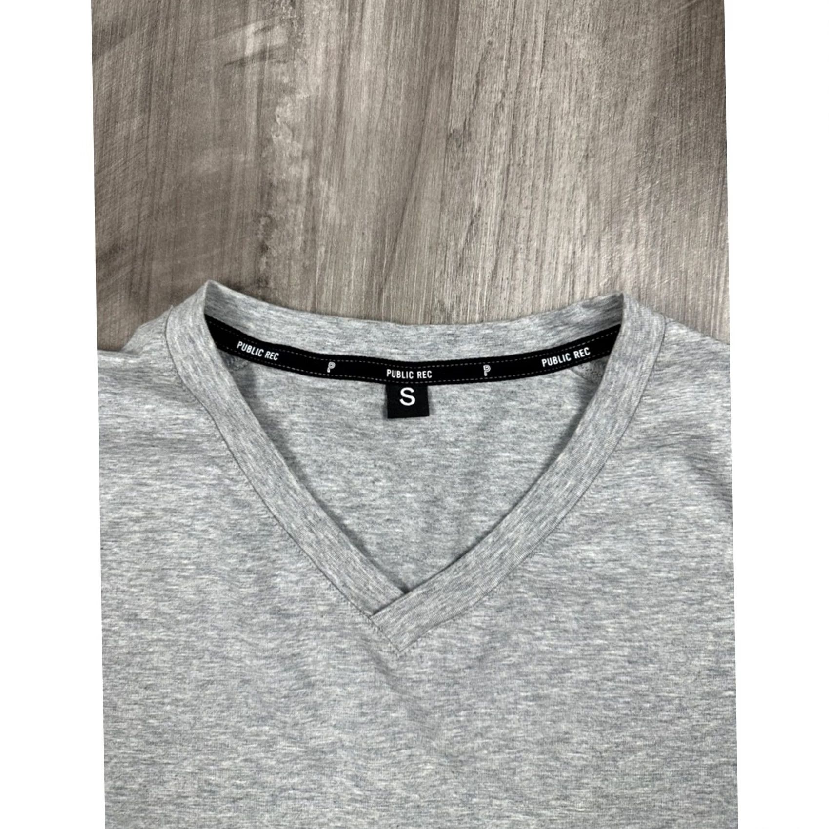 Vintage Public Rec Go To V Neck Performance Stretch Tee Shirt S Mens Gray Size US S / EU 44-46 / 1 - 4 Thumbnail