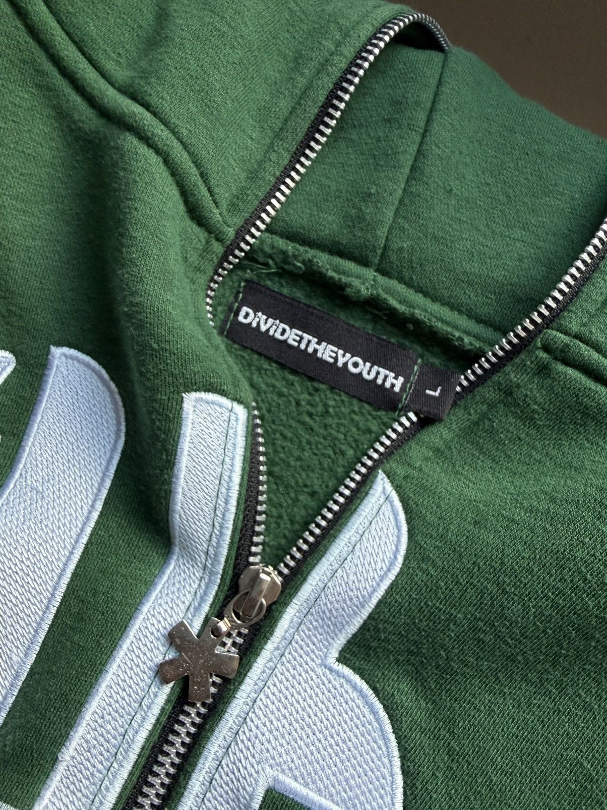 Divide The Youth Divide The Youth Full-Zip “Green” Size US L / EU 52-54 / 3 - 3 Thumbnail