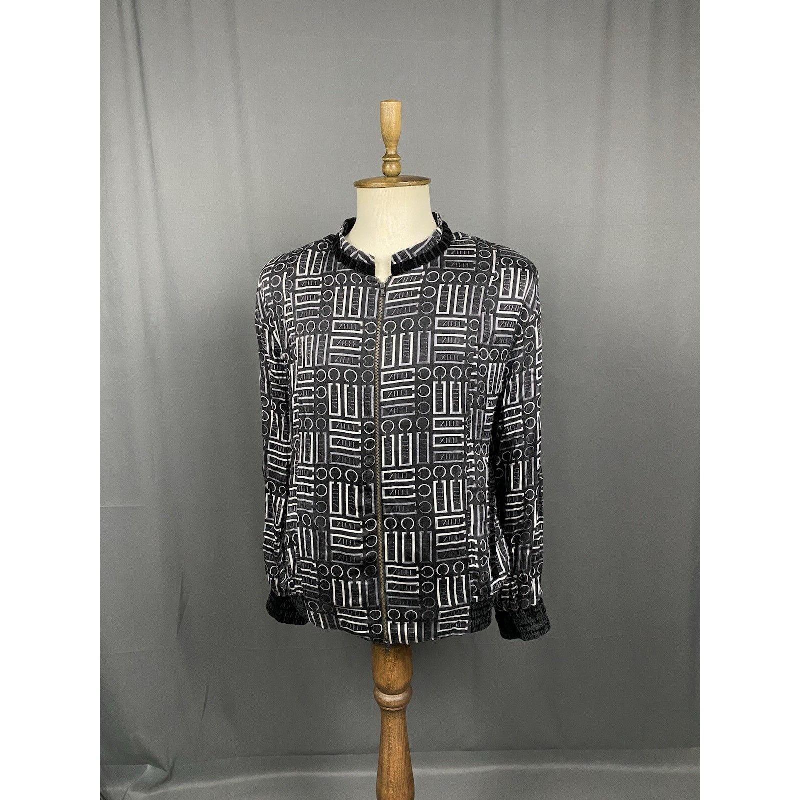 Zilli Zilli Vintage Auth Monogram Men's Black Silk Jacket Size 52 Size US L / EU 52-54 / 3 - 2 Thumbnail