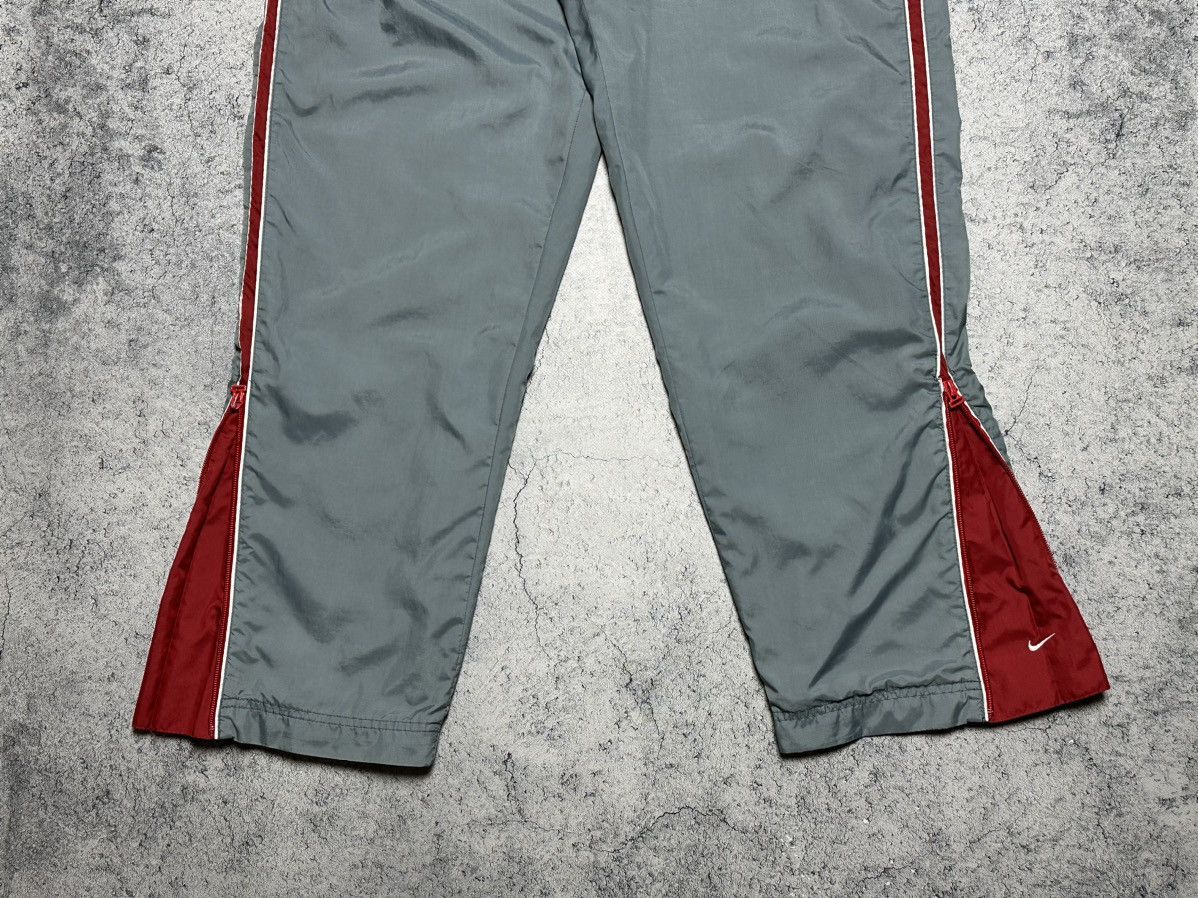 Nike Vintage Nike Track Pants Stripe Y2K Size US 32 / EU 48 - 3 Thumbnail