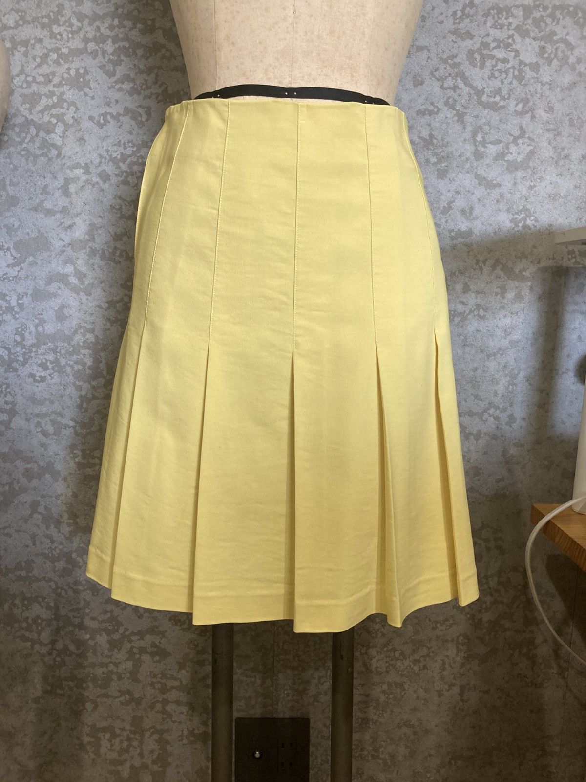 Japanese Brand Japanese Designer Archive Runway/Pleated Skirt/ Lemon Yellow Size 27" / US 4 / IT 40 - 1 Thumbnail