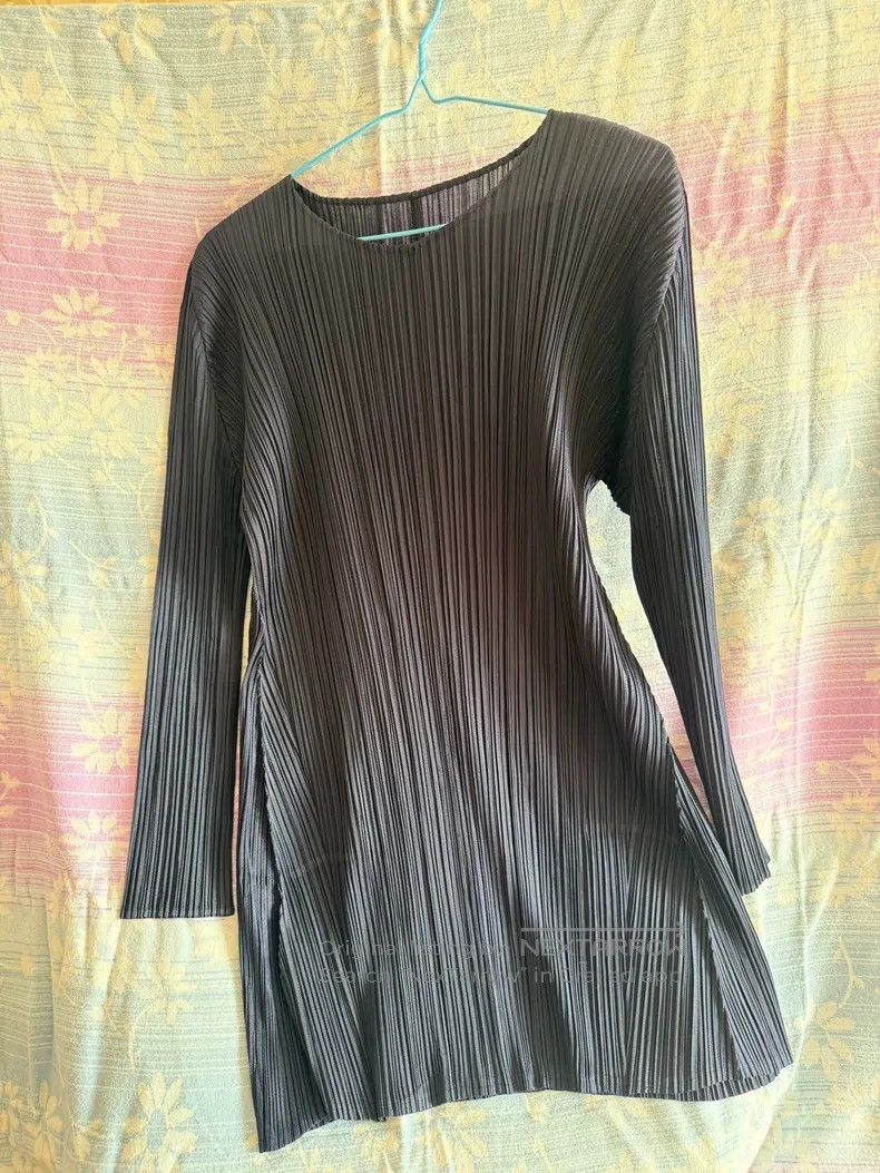 Issey Miyake Issey Miyake Dark Blue Long Sleeve Top Size L / US 10 / IT 46 - 1 Thumbnail
