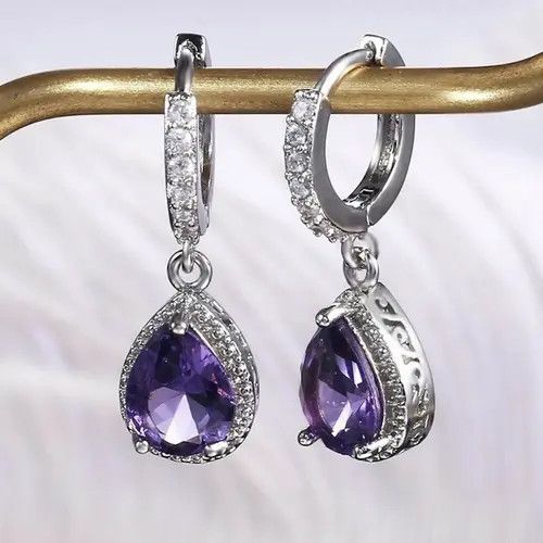 Other Women's Amethyst Purple Gemstone Teardrop Dangle Earrings Size ONE SIZE - 1 Thumbnail