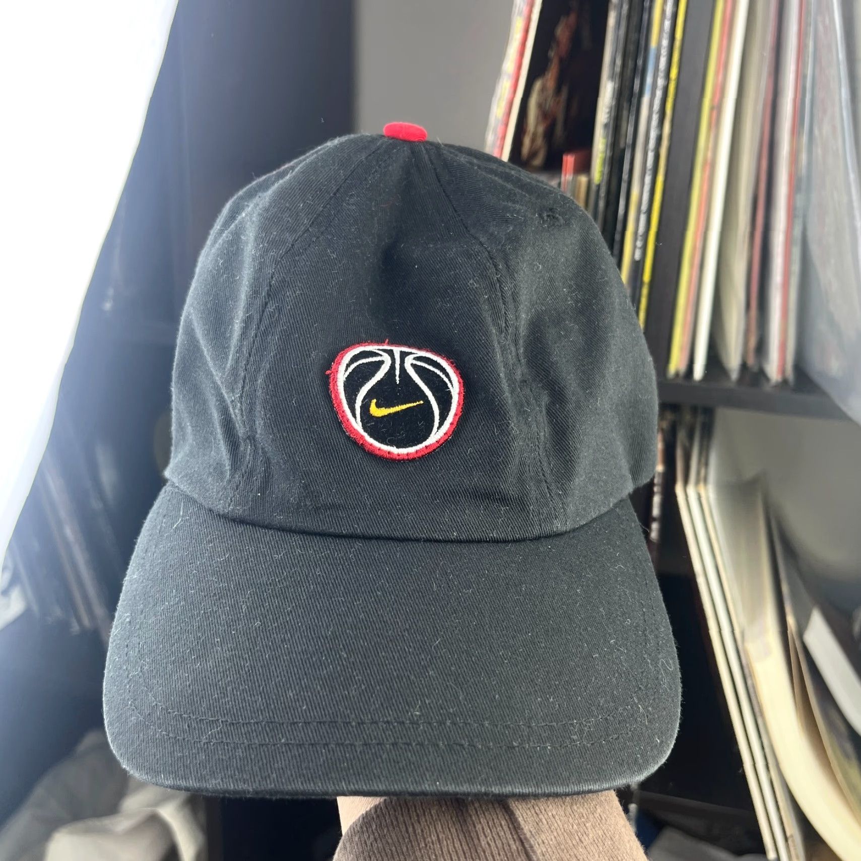 Nike VINTAGE Nike Basketball Swoosh Strapback Hat Men's One Size Black Hat Size ONE SIZE - 2 Thumbnail