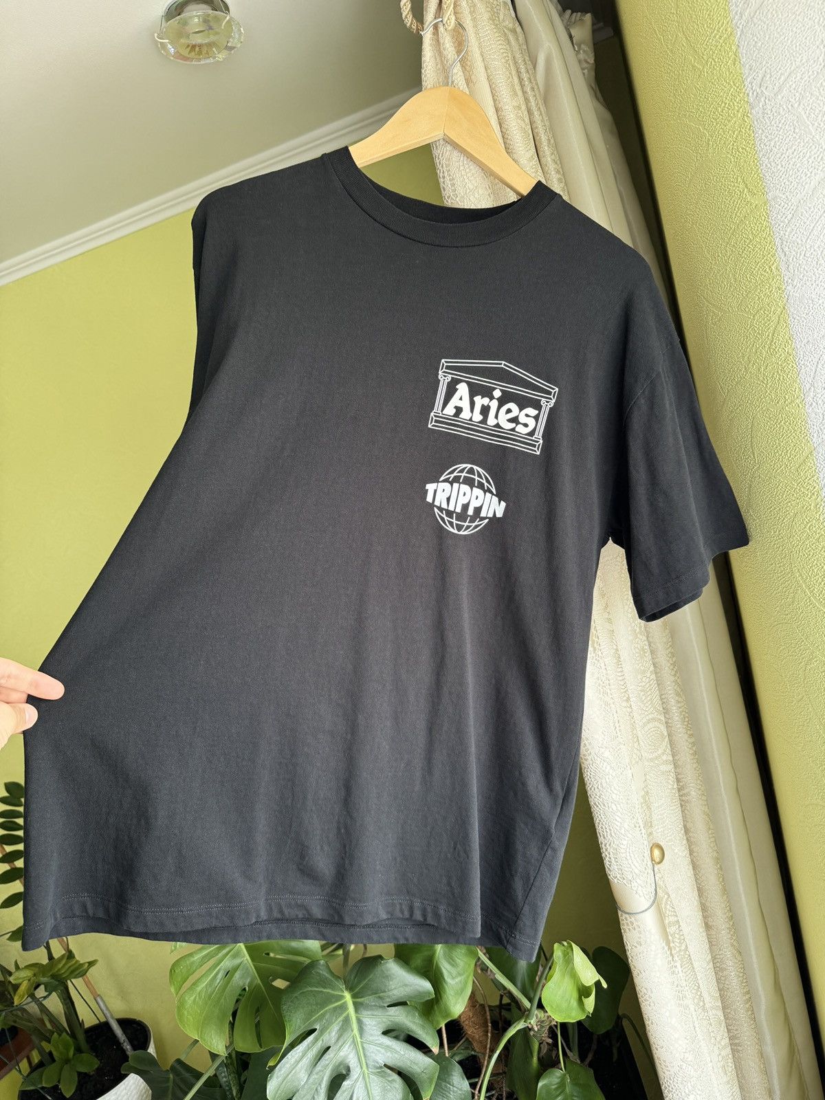 Aries Aries Trippin Guerrilla Bar T-Shirt Black Oversized Size M Size US M / EU 48-50 / 2 - 7 Thumbnail