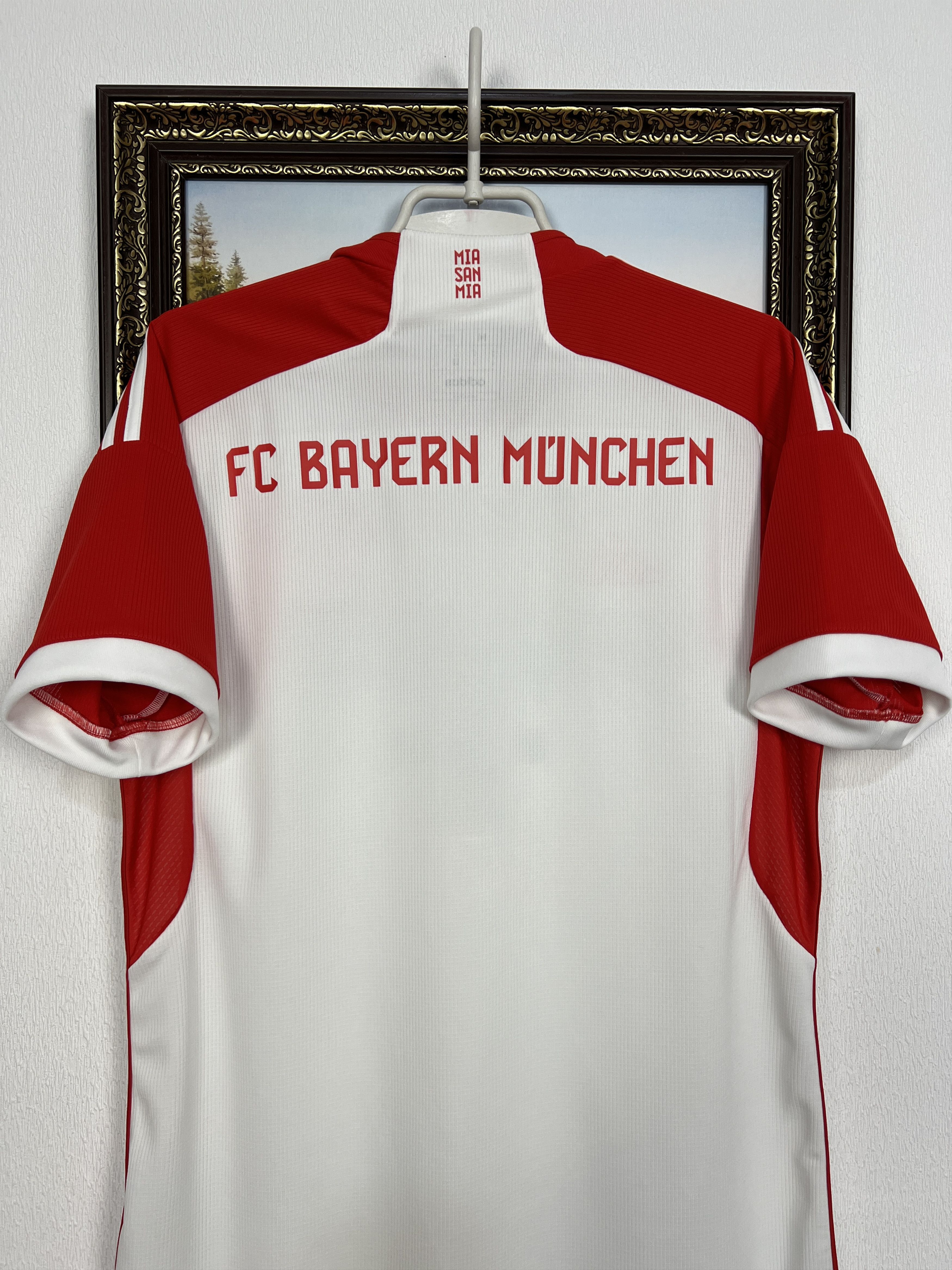 Adidas Bayern Munich Home football shirt 2023 Soccer Adidas Size US M / EU 48-50 / 2 - 14 Thumbnail