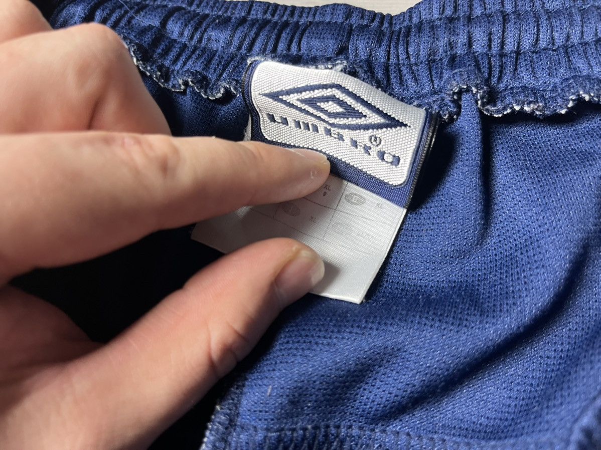 Umbro Vintage Umbro Shorts soccer size XLarge Size US 36 / EU 52 - 3 Thumbnail