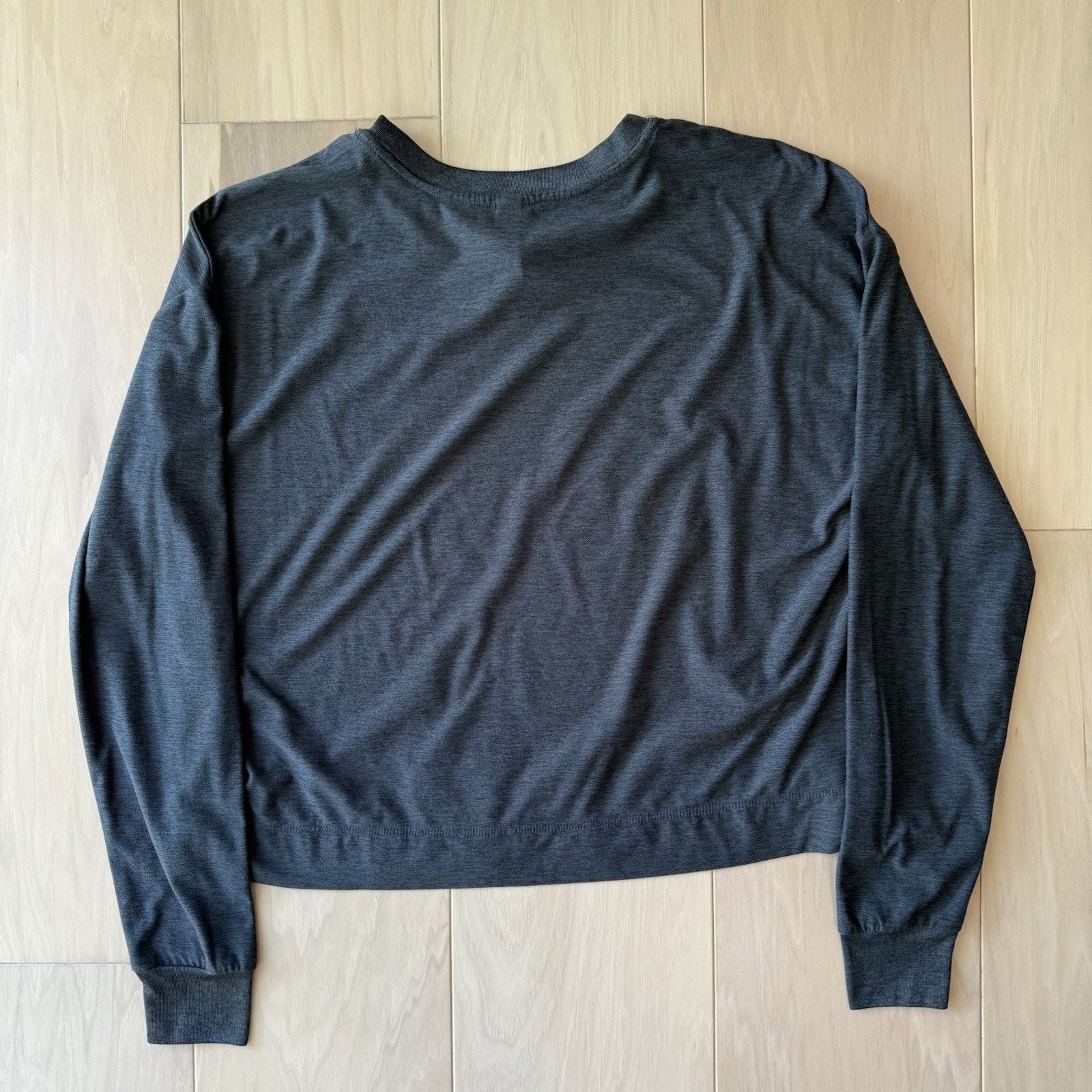 Vuori Vuori Halo Shirt Women's S Black Long Sleeve Yoga Size S / US 4 / IT 40 - 7 Thumbnail