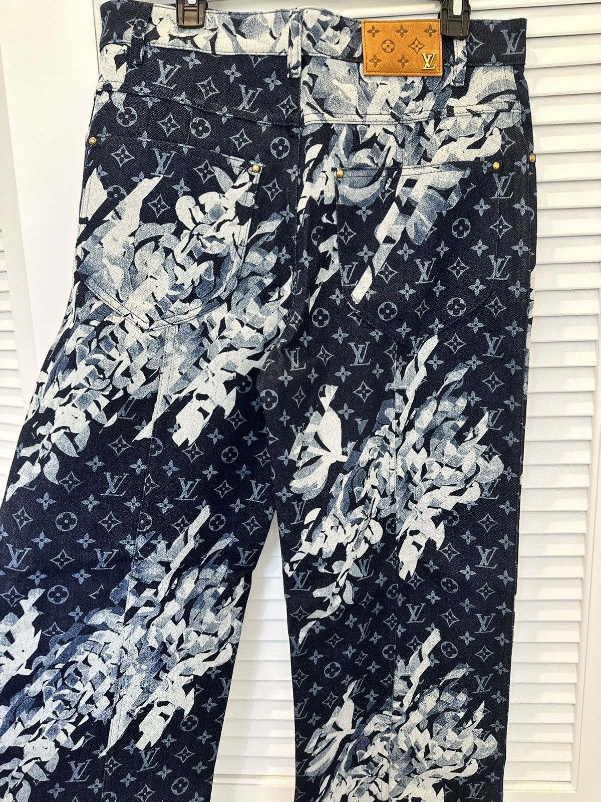 Louis Vuitton Louis Vuitton Monogram Flower Graphic Denim Jeans Size US 32 / EU 48 - 4 Thumbnail