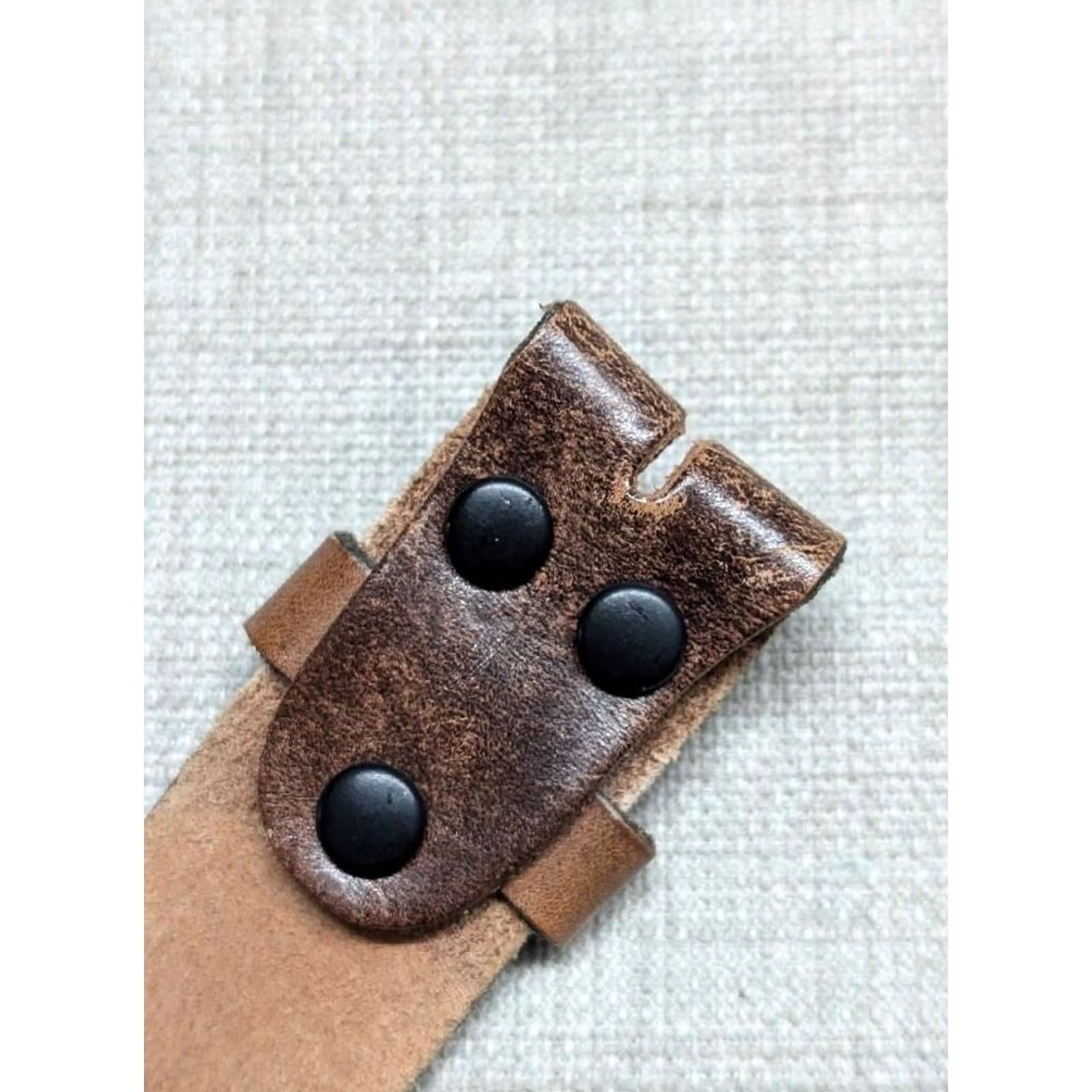 Vintage VINTAGE handcrafted western belt Tooled cowhide leather 40 America cowboy buckle snaps Harley brown Mens Belt 1-3/8" Western 40 Size 40 - 4 Thumbnail