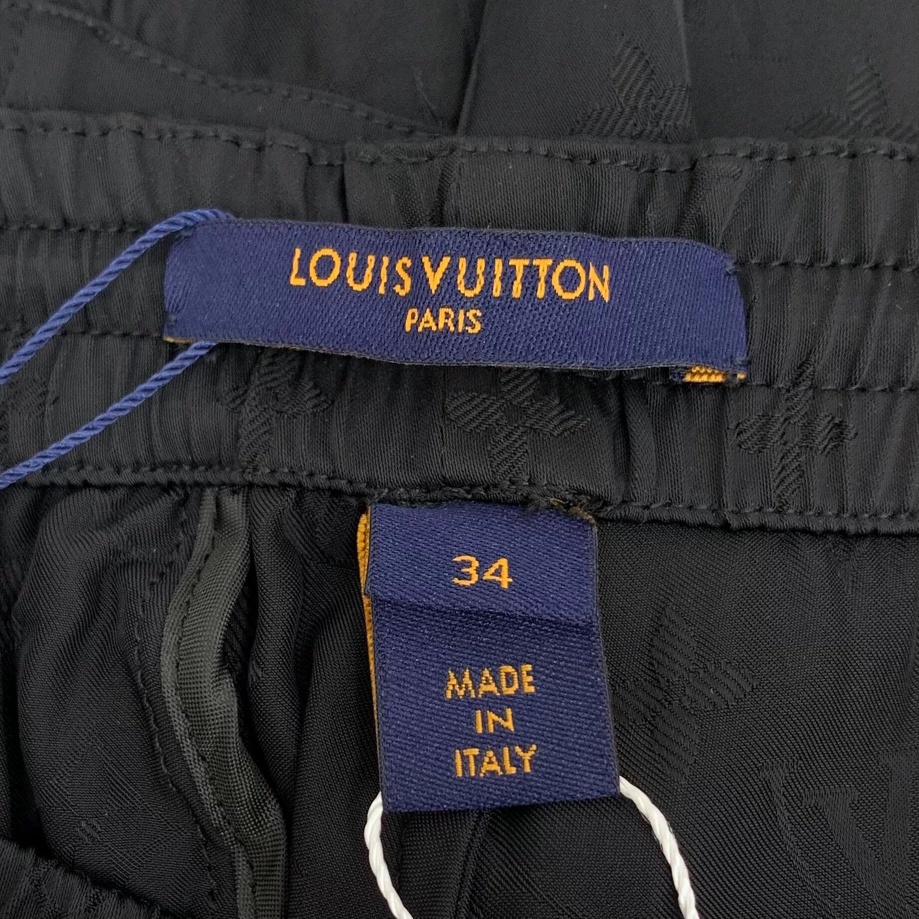 Louis Vuitton louis vuitton black logo jogger pants Size US 34 / EU 50 - 6 Thumbnail