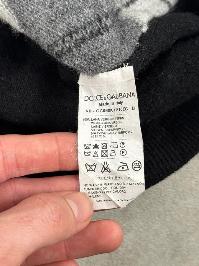 Dolce & Gabbana 2000s Dolce & Gabbana Tartan Wool Sweater Size US S / EU 44-46 / 1 - 9 Thumbnail