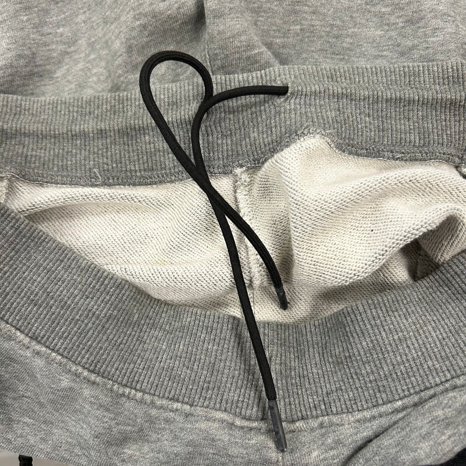 Puma Puma Scuderia Ferrari Race Gray sweatshorts size XL B9 Size US 30 / EU 46 - 4 Thumbnail