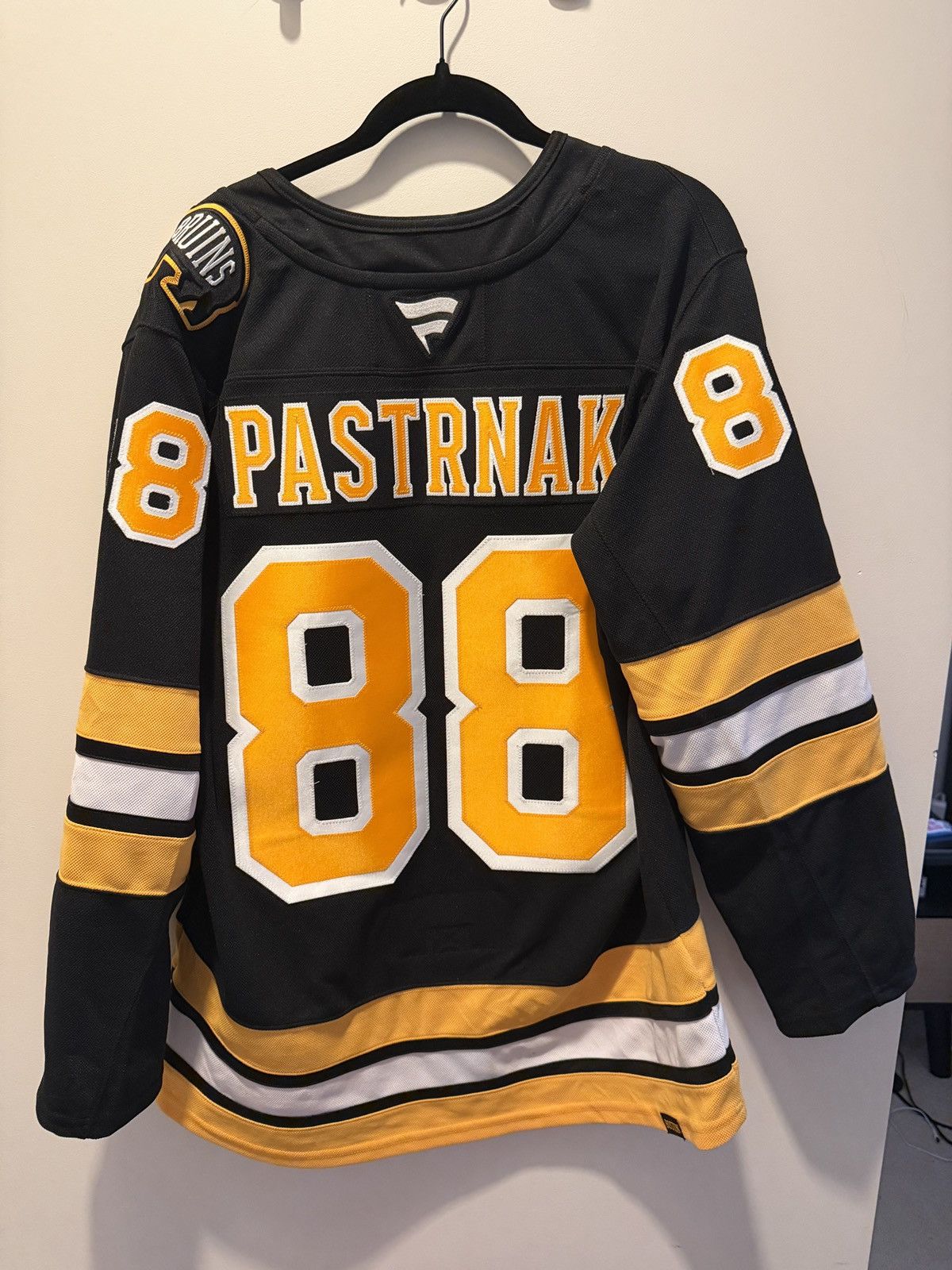NHL Men’s Bruins Authentic Jersery - PASTRANAK Size US L / EU 52-54 / 3 - 2 Thumbnail
