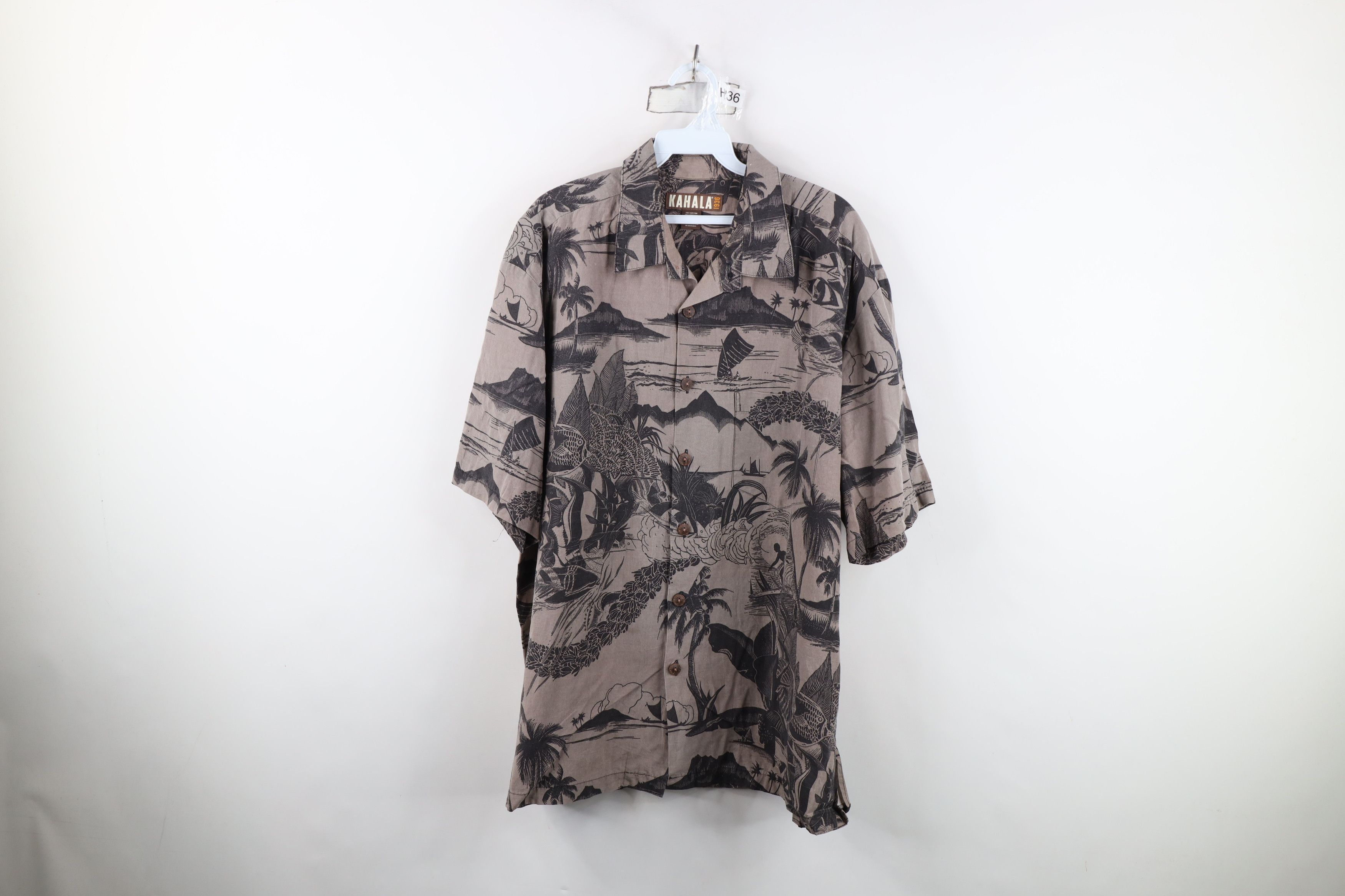 Vintage Vintage 90s Y2K Streetwear Fish Surf Hawaiian Button Shirt Size US XL / EU 56 / 4 - 1 Thumbnail