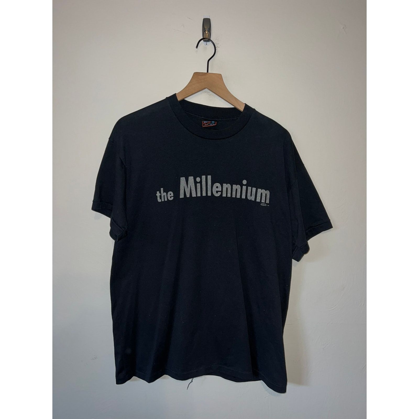 Vintage Vintage The Millenium Shirt Class Of 2000 Rules Tee VTG XL Size US XL / EU 56 / 4 - 1 Thumbnail