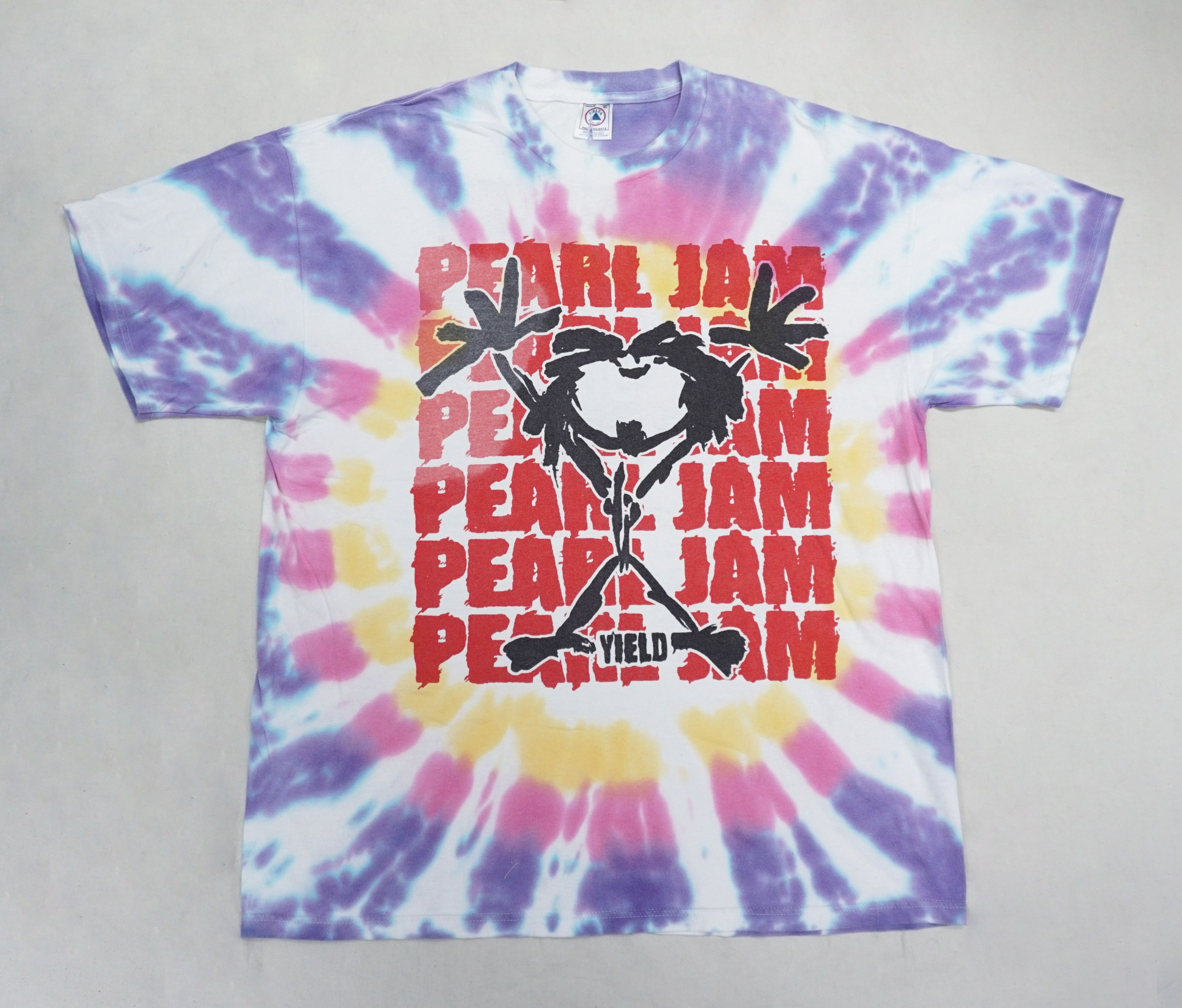 Band Tees × Mostly Heard Rarely Seen × Vintage 90'S Pearl Jam Yield Tie Dye T-Shirt Size US XL / EU 56 / 4 - 1 Thumbnail
