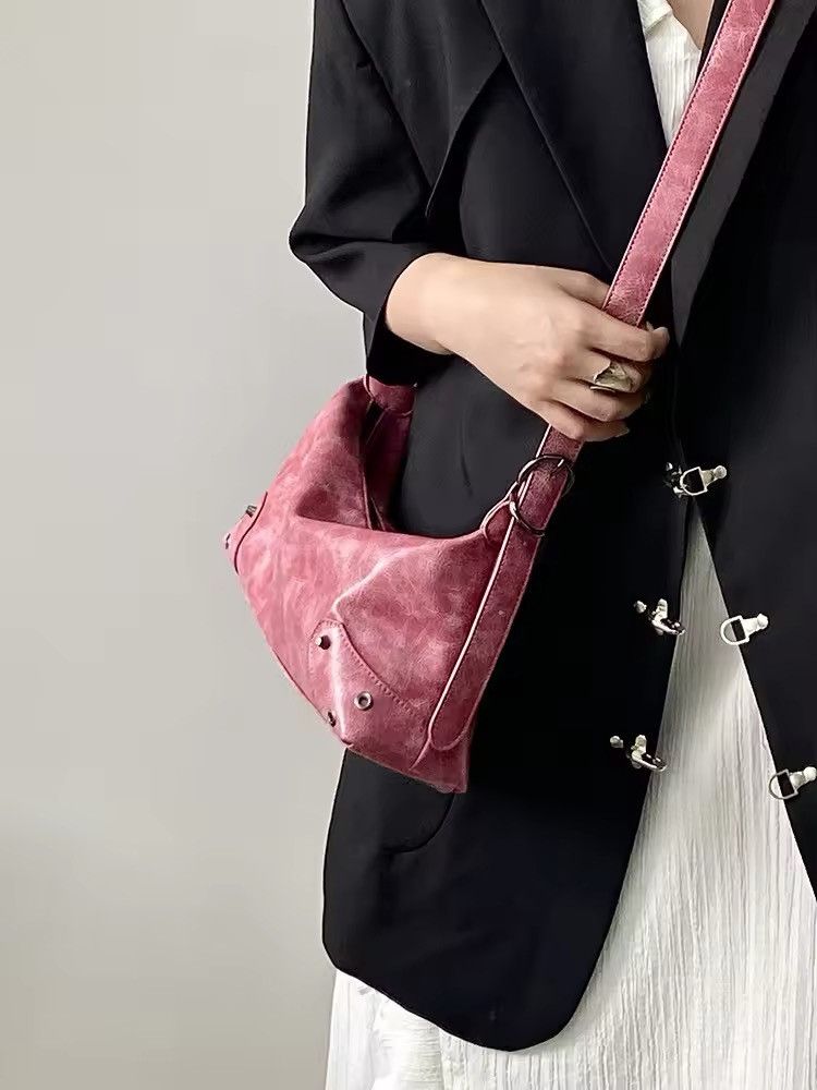 Japanese Brand Leather Small Shoulder Bag Size ONE SIZE - 1 Thumbnail