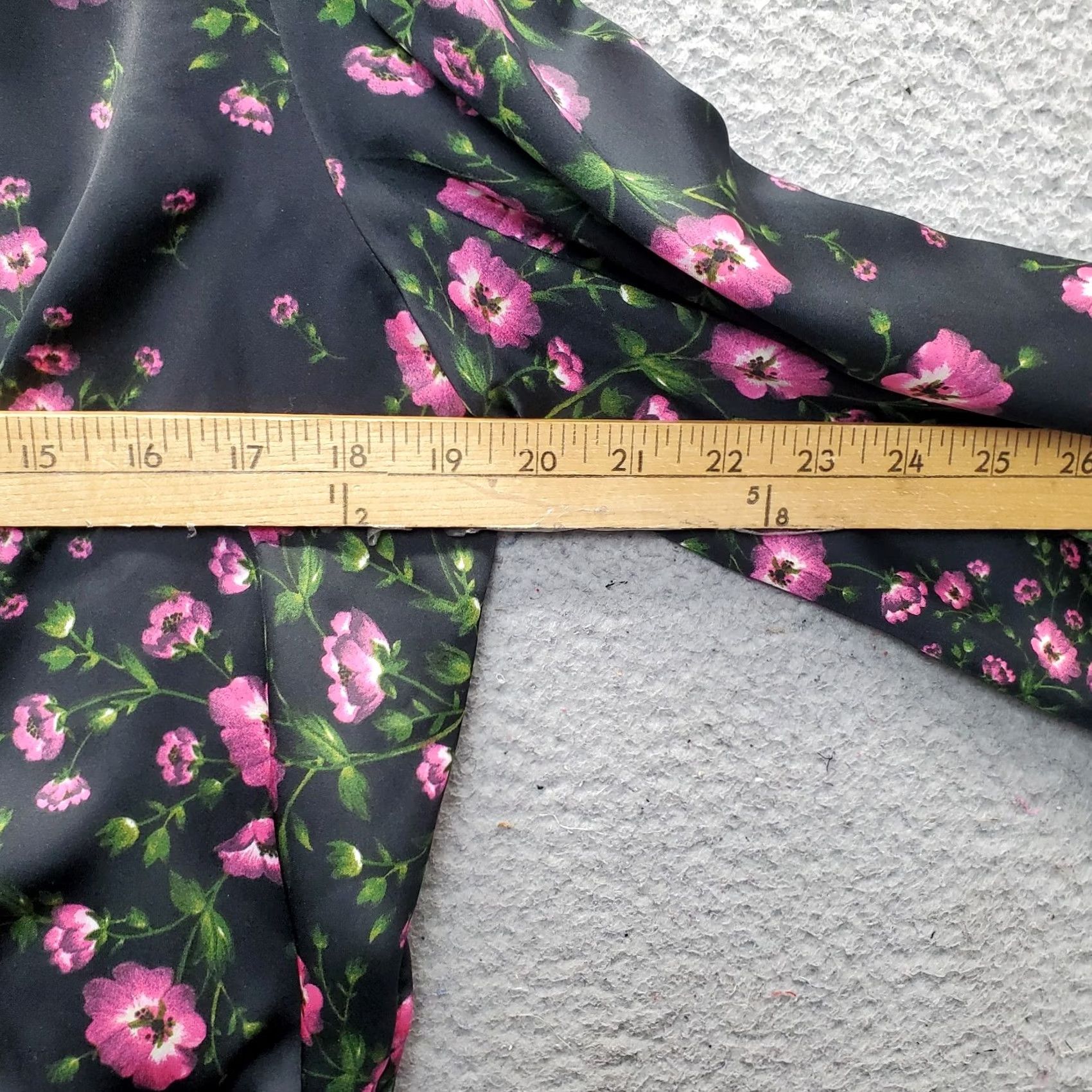 Banana Republic Banana Republic Blouse Women Size S Multicolor Floral Satin Long Sleeve Wrap Tie Front V-Neck Shirt Size S / US 4 / IT 40 - 4 Thumbnail
