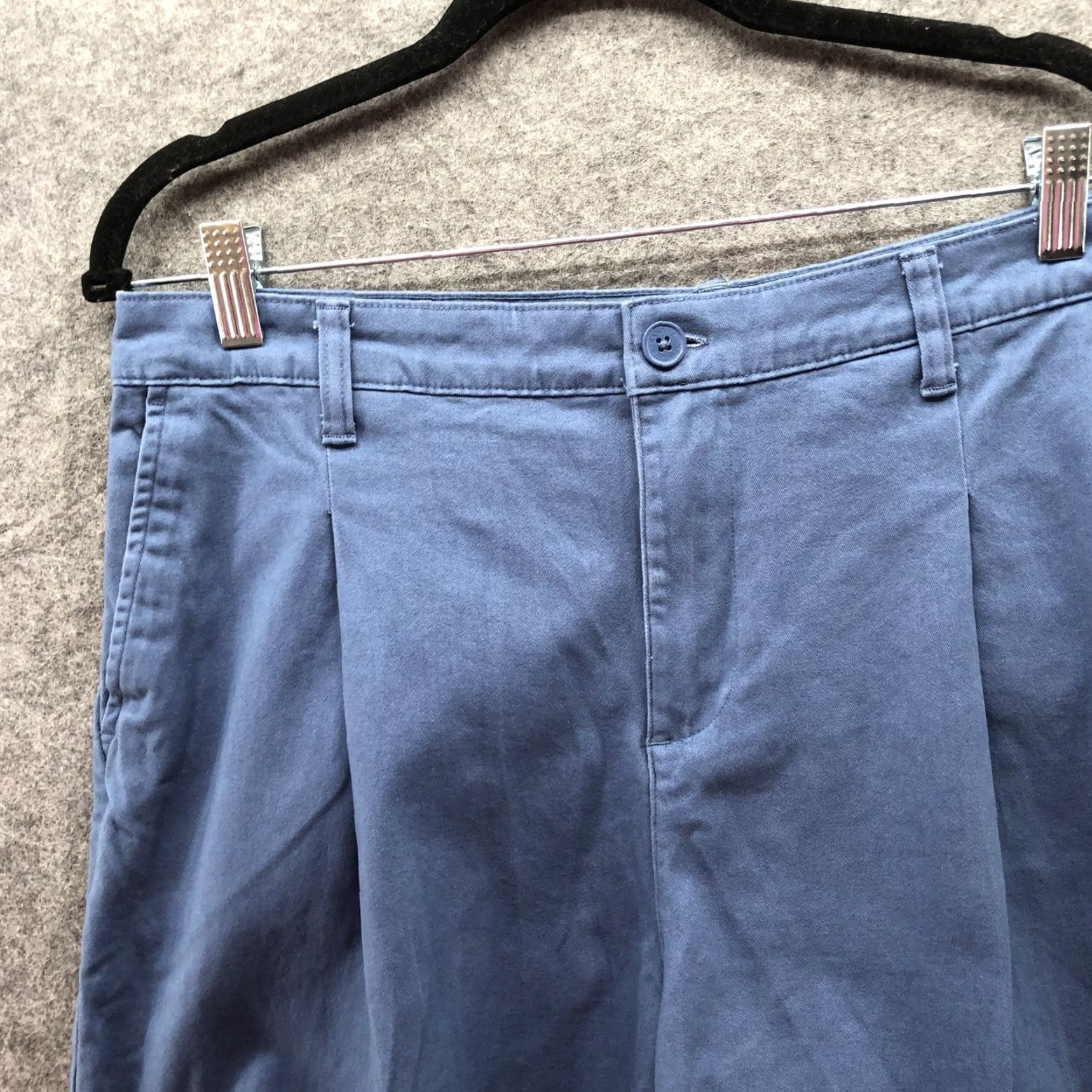 Banana Republic Banana Republic Chino Shorts Womens 14 Blue High Rise Relaxed Pleated Front Twill Cotton Spandex Size 36" / US 14 / IT 50 - 3 Thumbnail