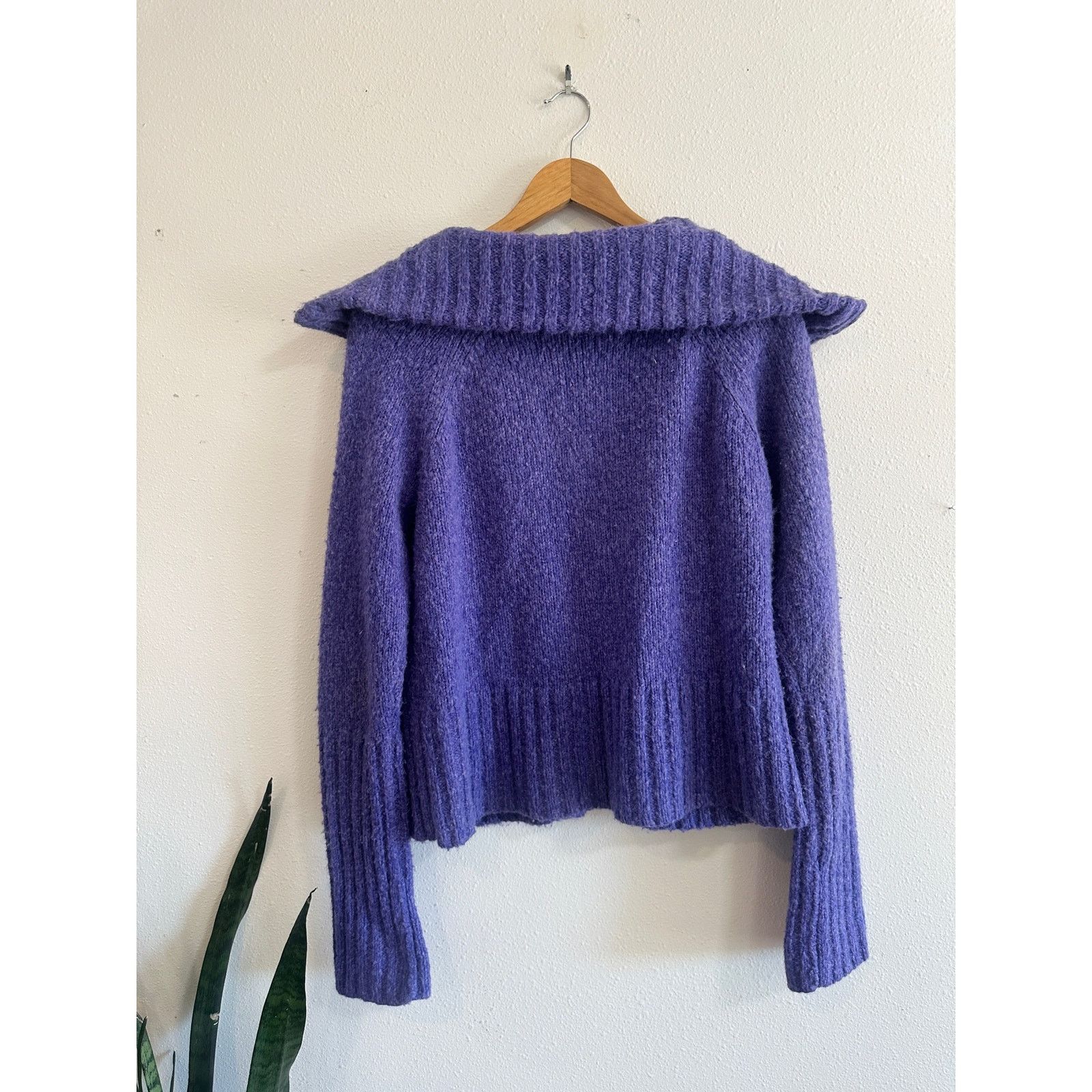 Jones New York Y2K Deep Periwinkle Collared Cardigan size medium Size M / US 6-8 / IT 42-44 - 6 Thumbnail