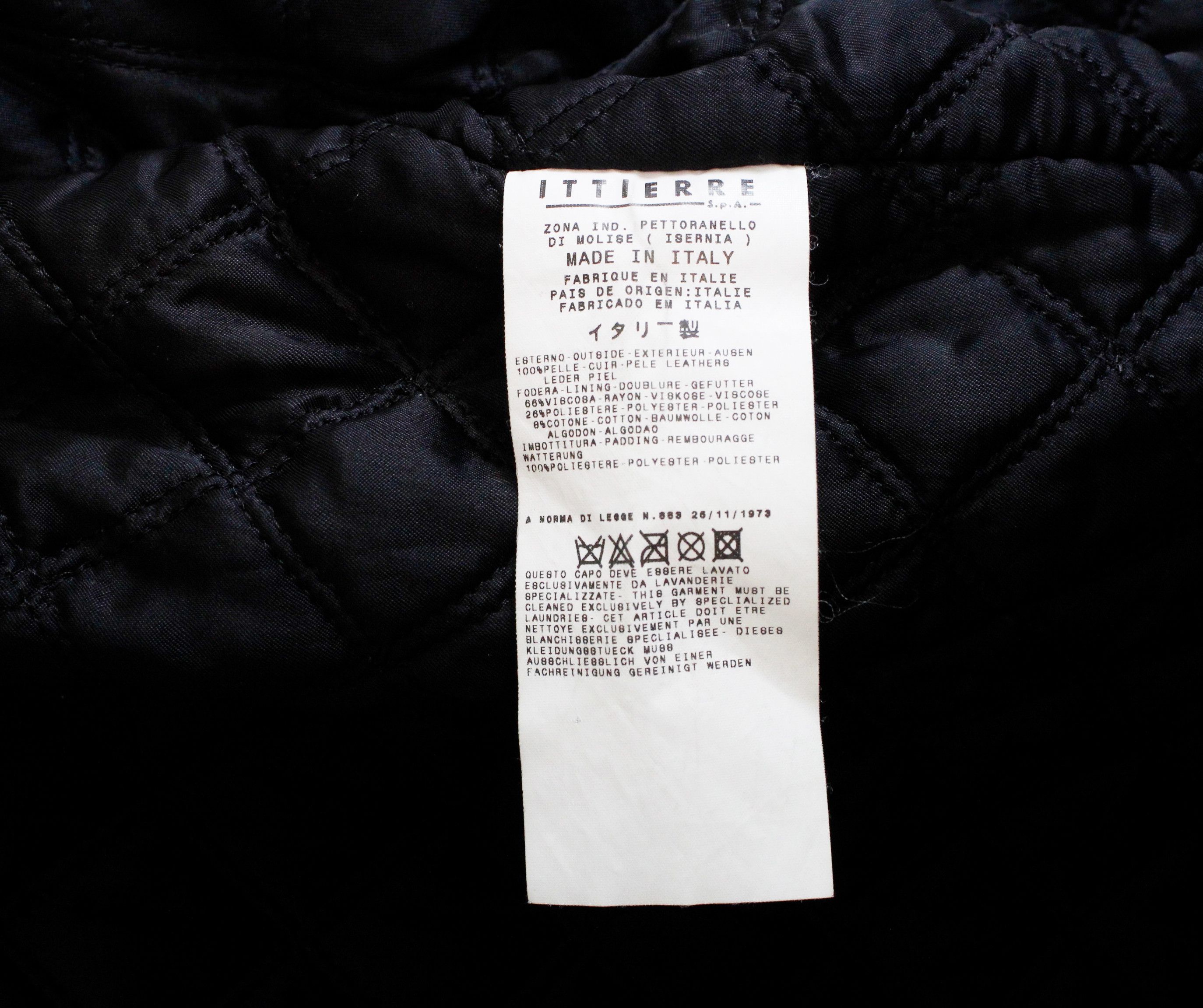 Versace Jeans Couture Vintage Versus Versace Black Double Breasted Leather Coat 52 Size US L / EU 52-54 / 3 - 8 Thumbnail