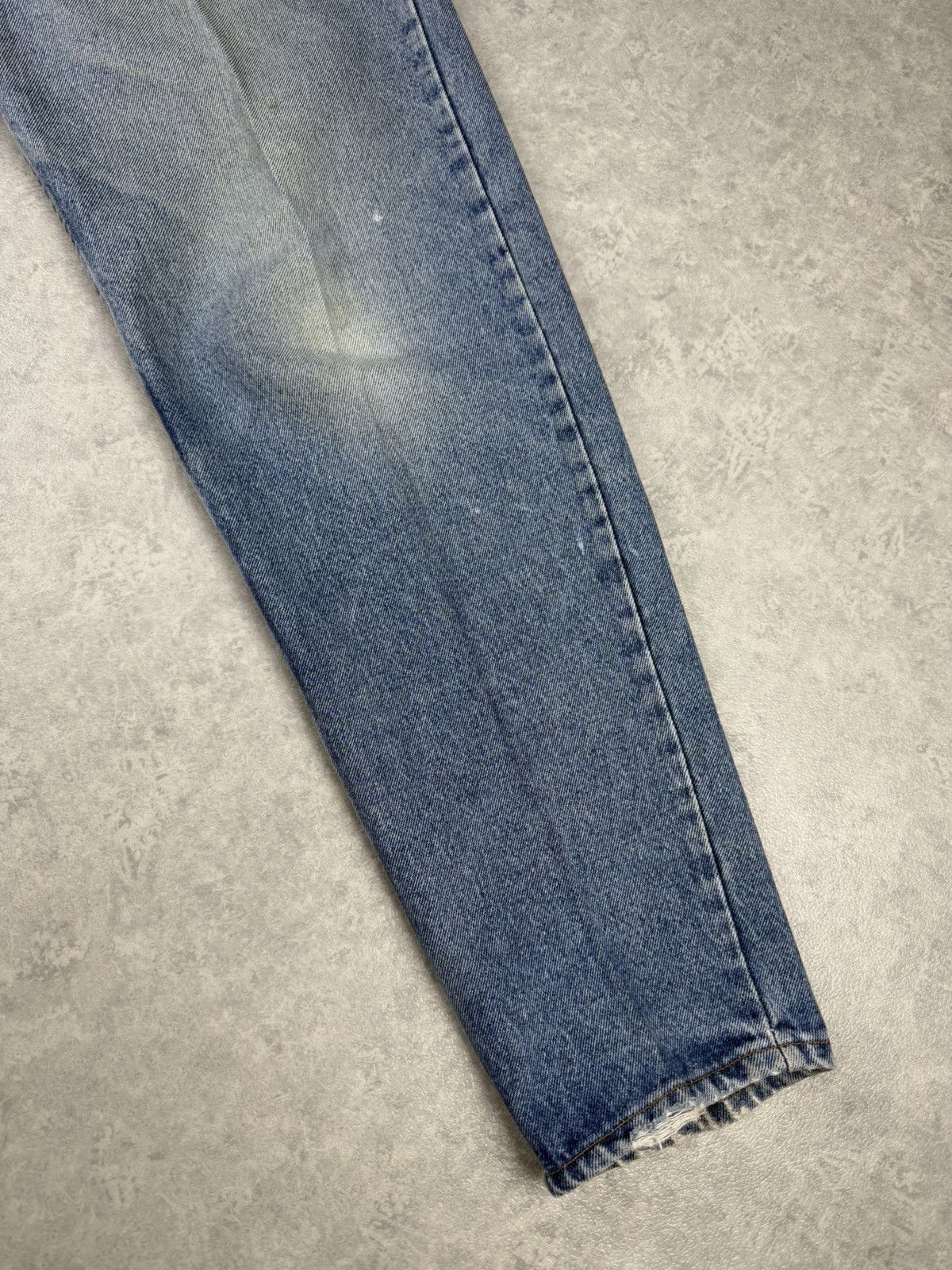 Levi's Vintage Clothing Vintage Levi’s 560 Denim Jeans Size 33x34 Made in USA Size US 33 - 2 Thumbnail
